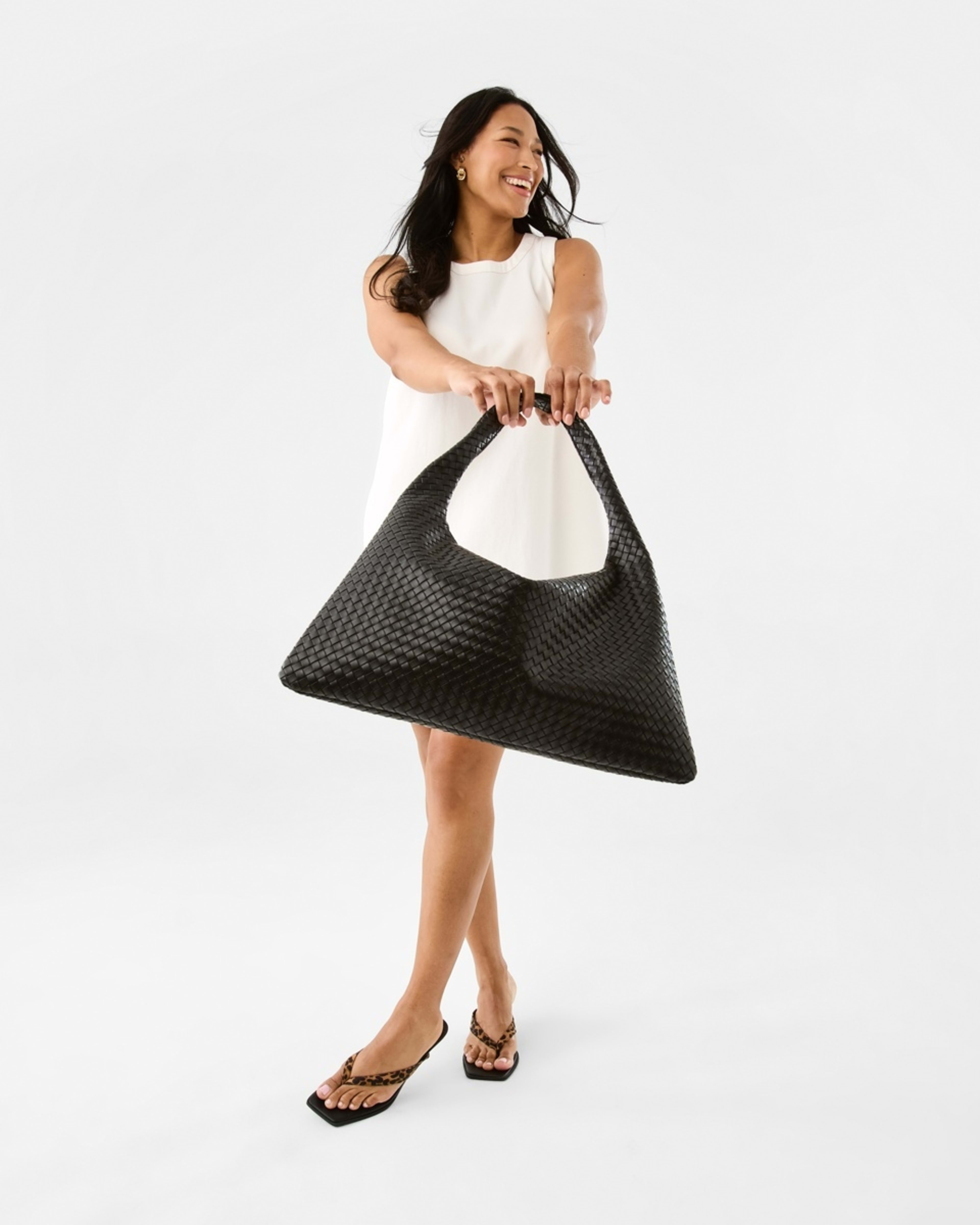 6 Weave Shoulder Bag BLACK, 6 of 11