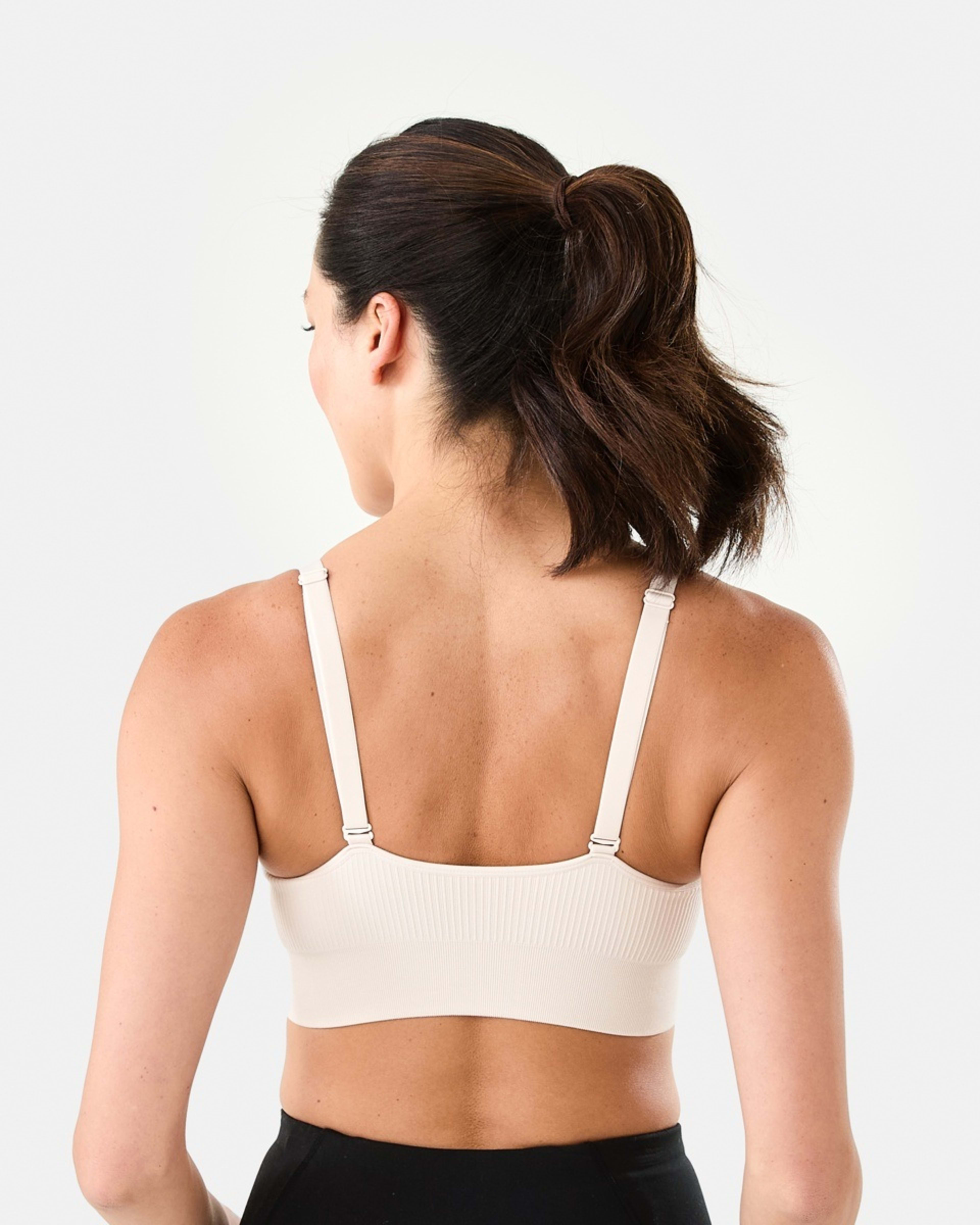 3 Sports Medium Support Seamfree Crop Top CLOUD BEIGE, 3 of 8