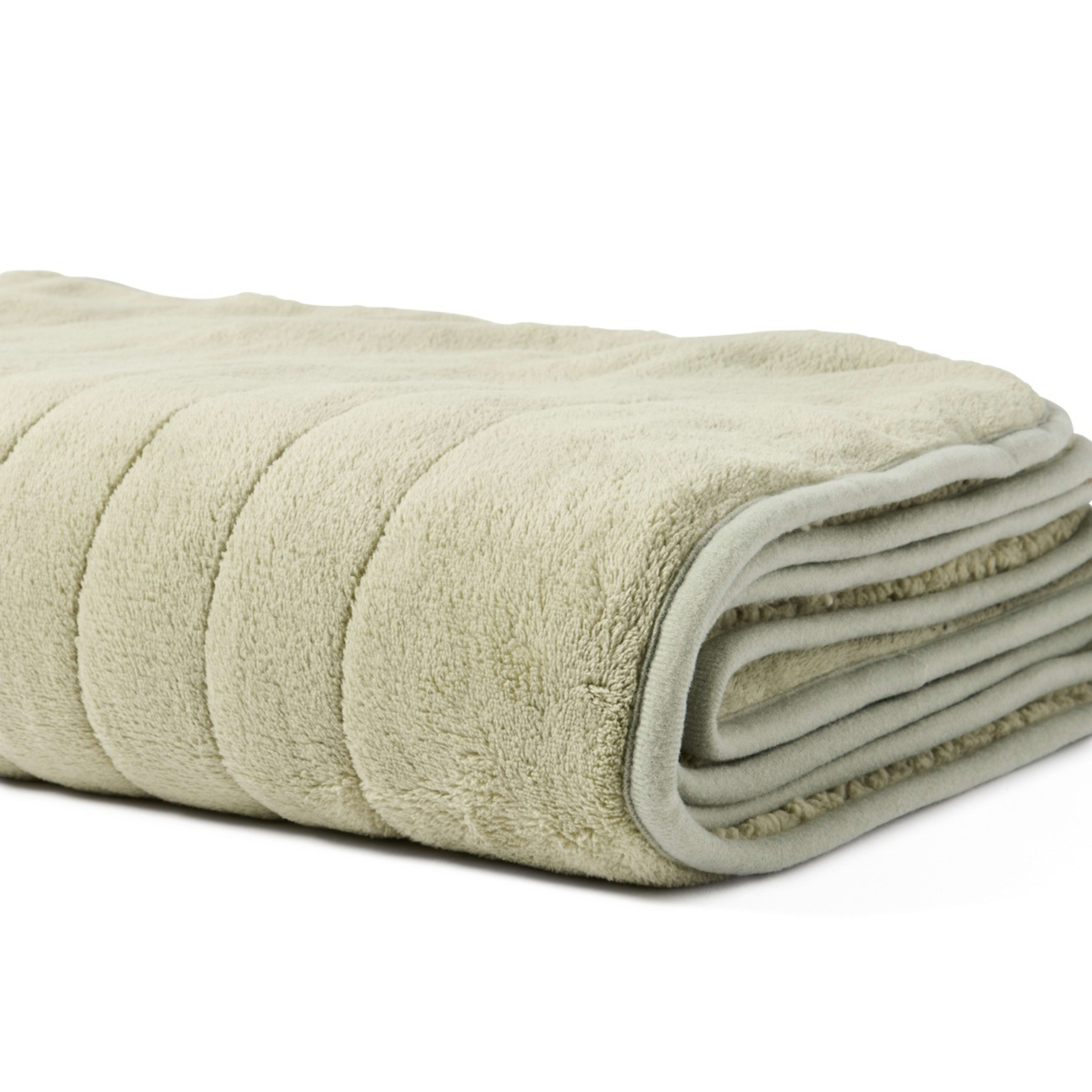 4 Sherpa Heated Throw - Green, 4 of 6