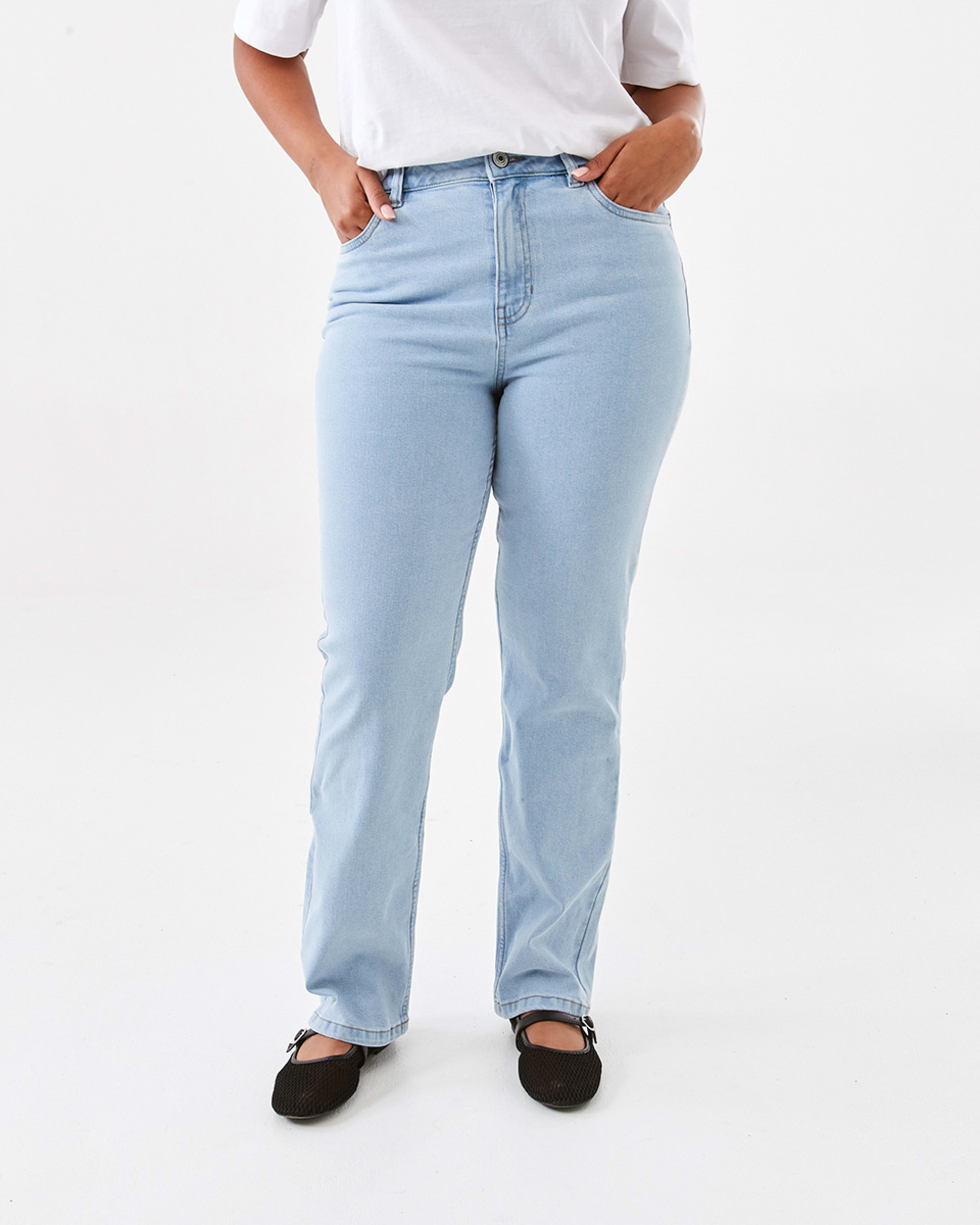 1 High Rise Straight Jeans Light Wash