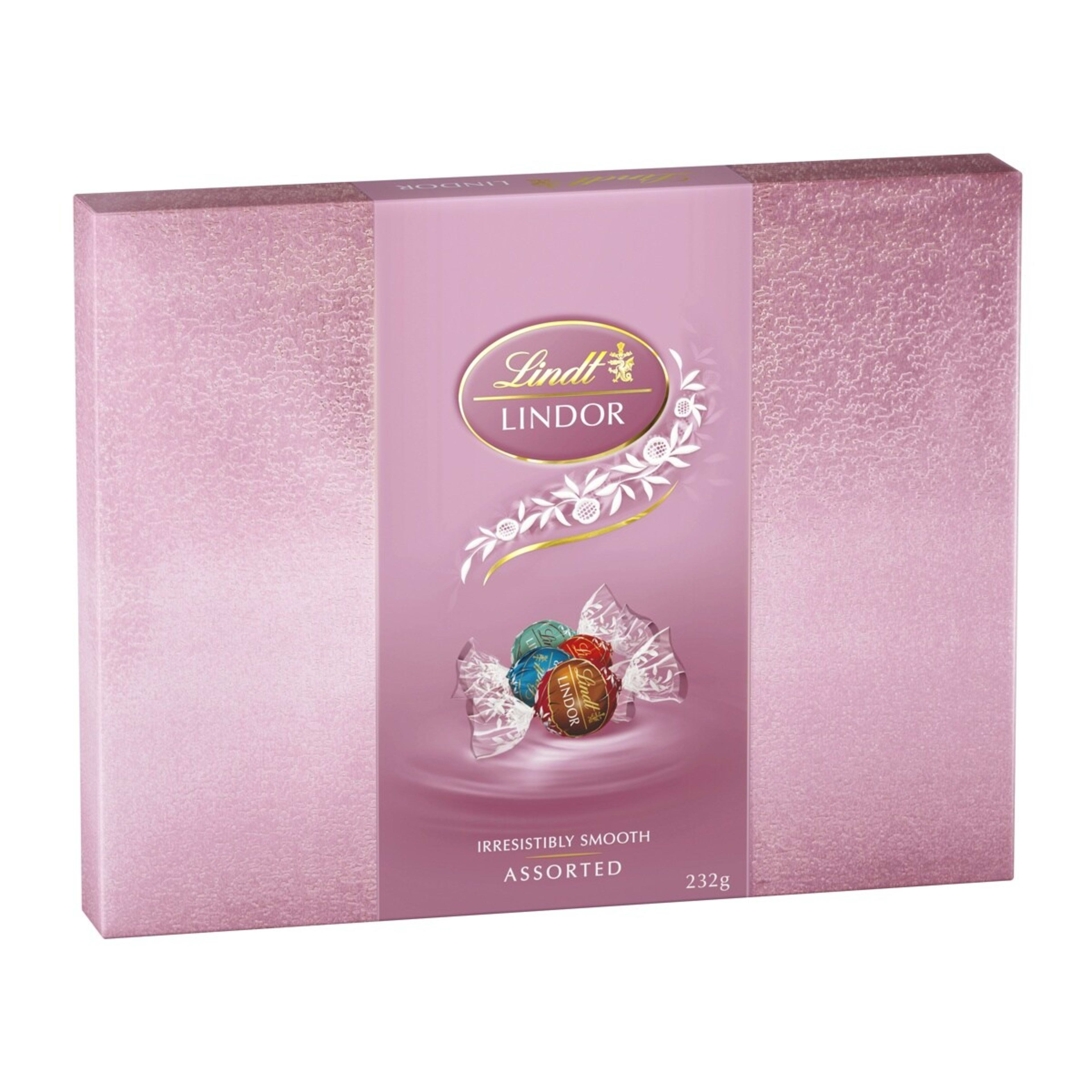 1 Lindt LINDOR Irresistibly Smooth Chocolate Gift Box 232g