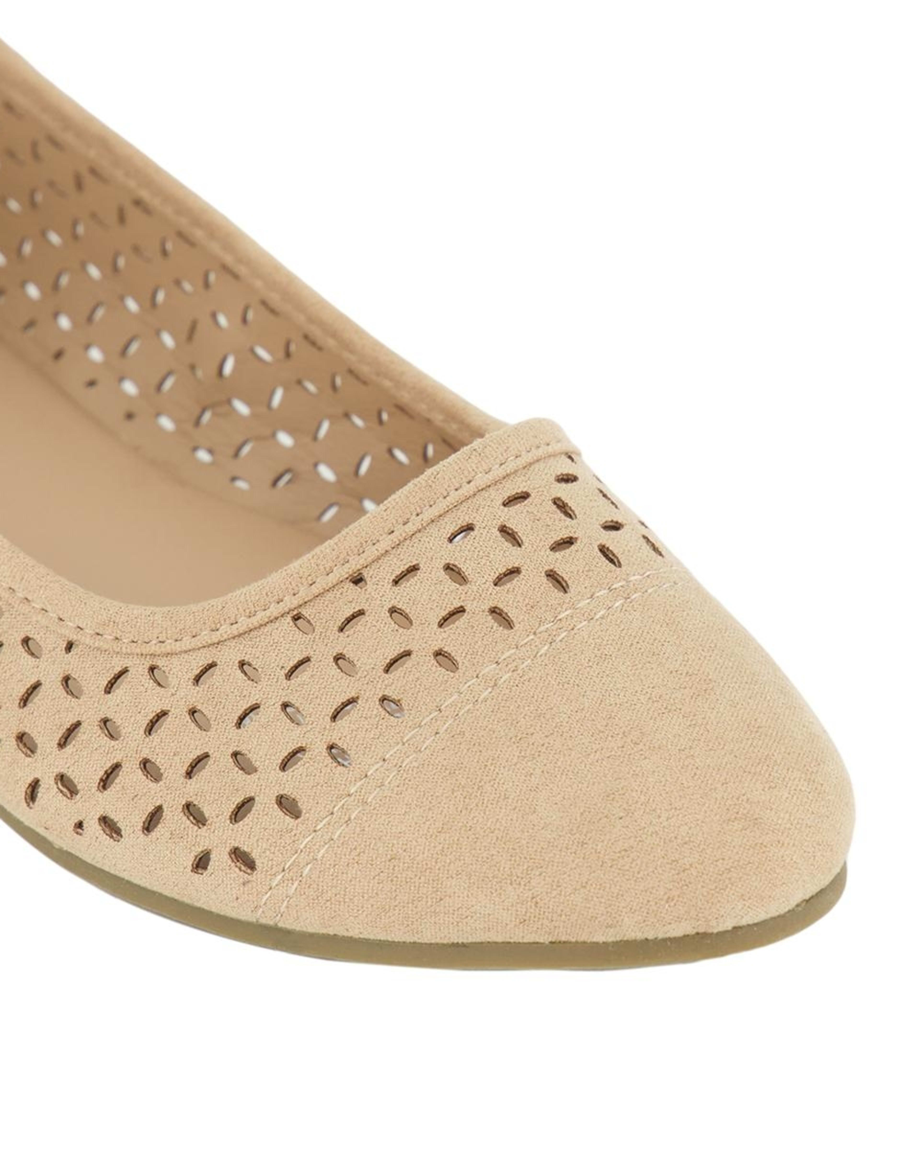 5 Laser Cut Ballet Flats Sandstone, 5 of 5