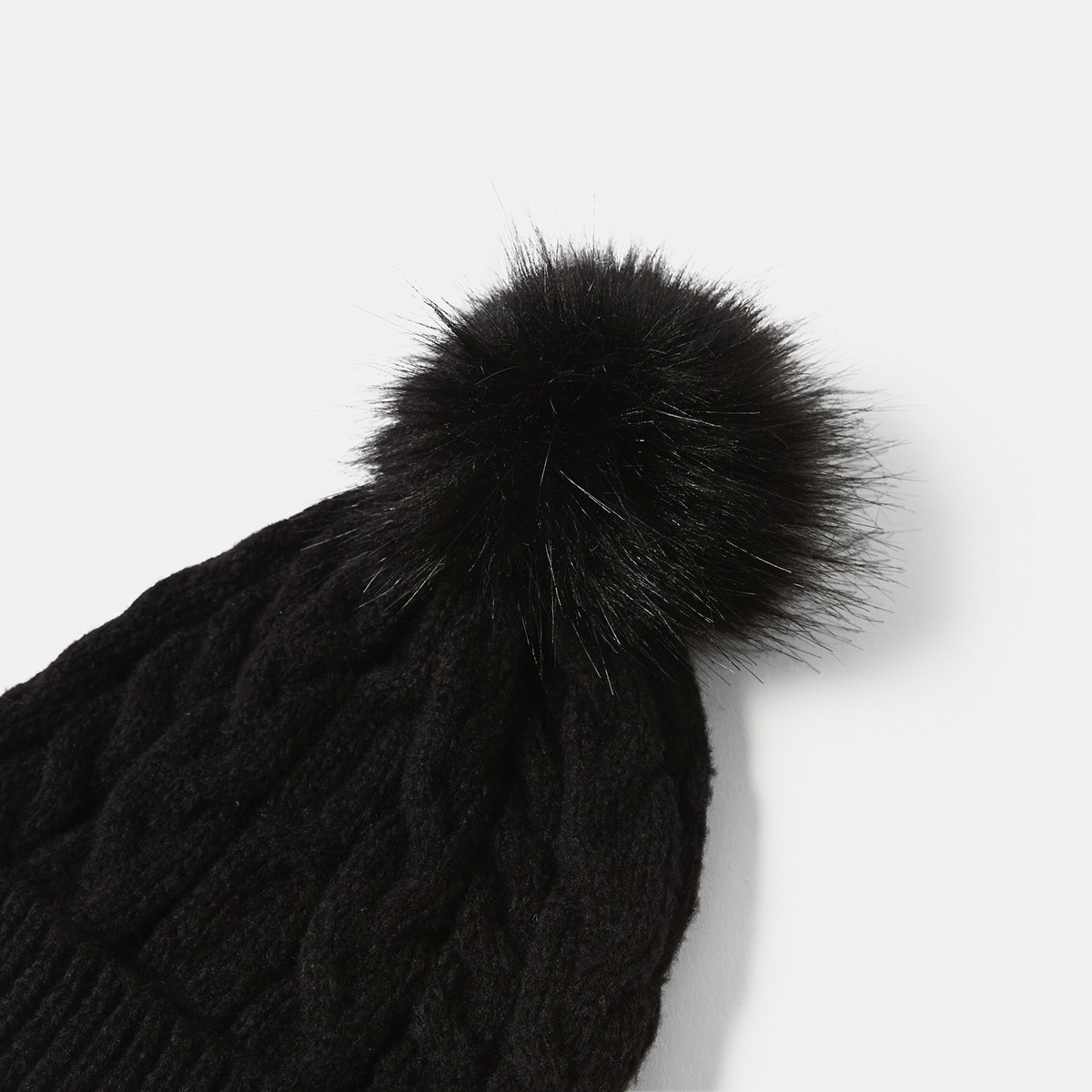 3 Cable Pom Pom Beanie Black, 3 of 5