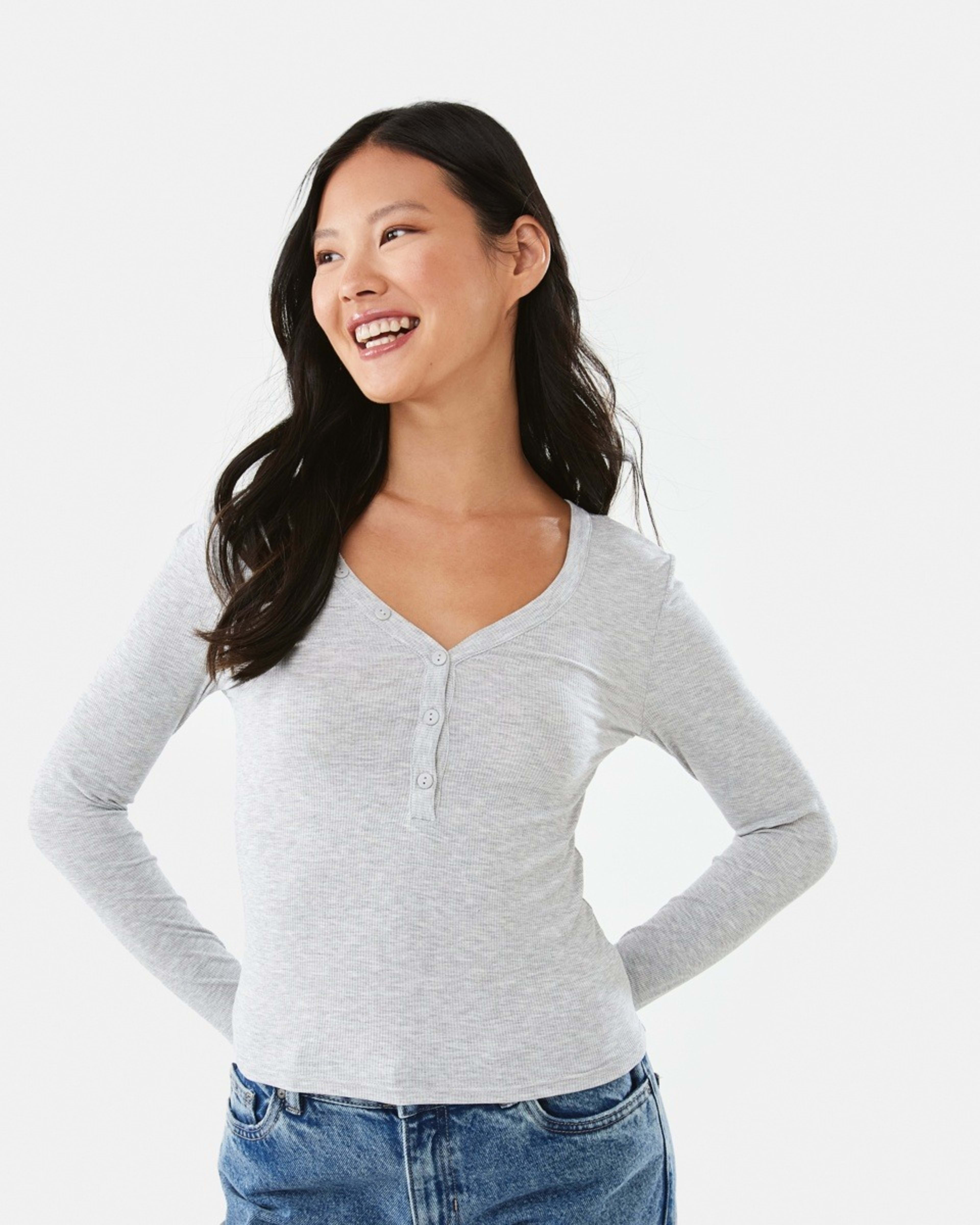 1 Long Sleeve Rib Henley Top Slvr Marle, 1 of 8