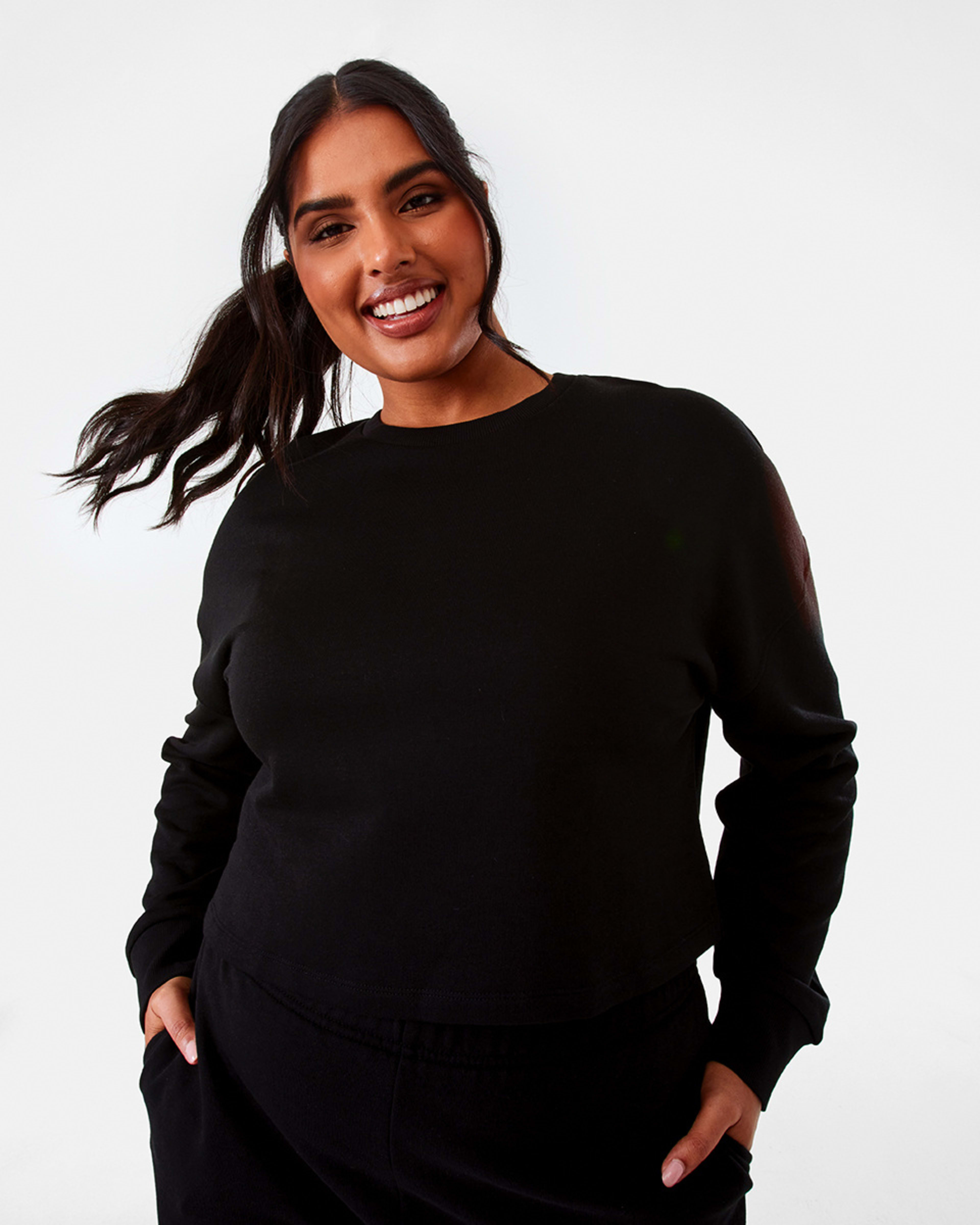 3 Active Womens Cropped Crew Neck Relaxed Sweatshirt Black, 3 of 10