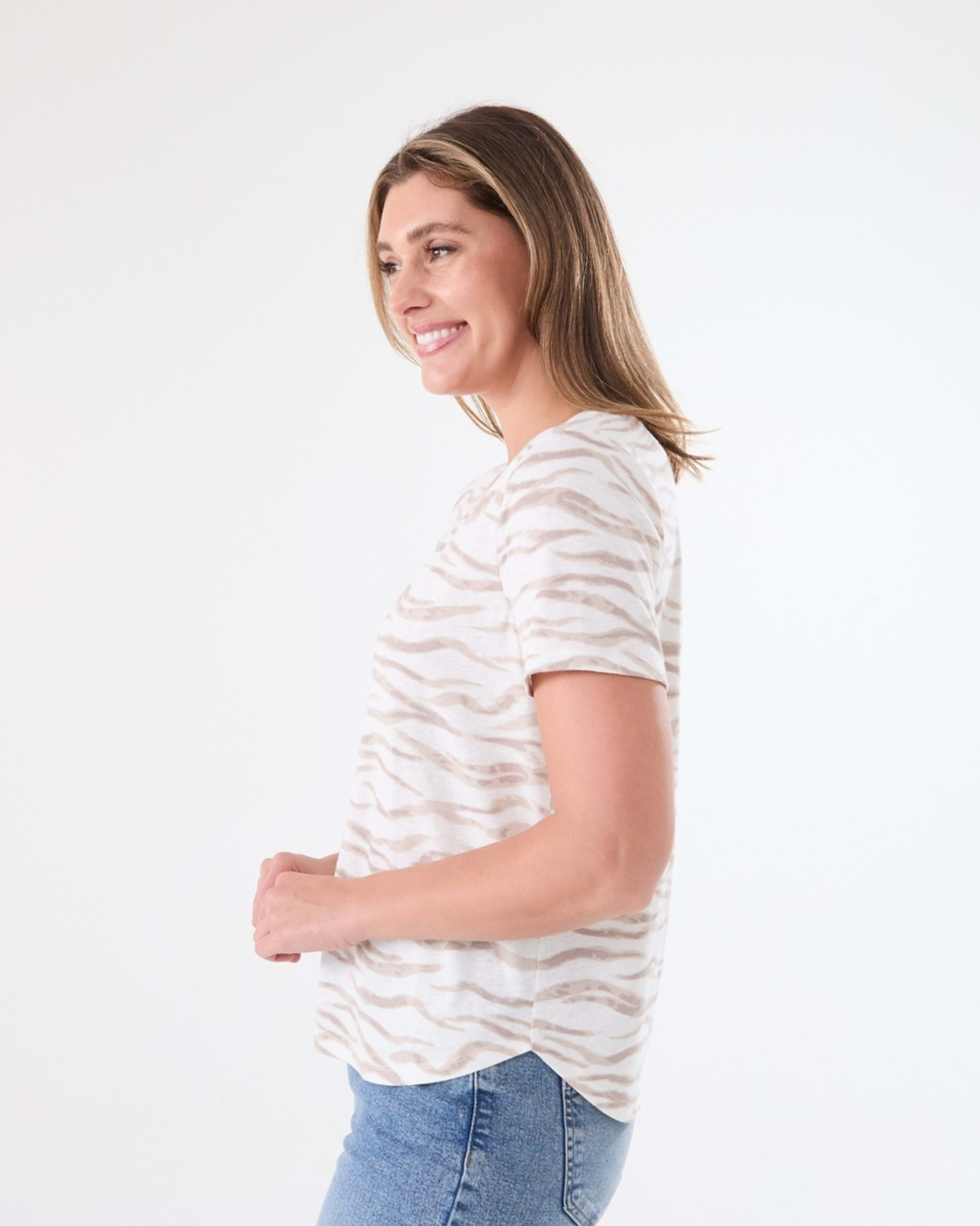 2 Short Sleeve Linen Blend V-Neck T-shirt SOFT ZEBRA CLOUD DANCER, 2 of 6