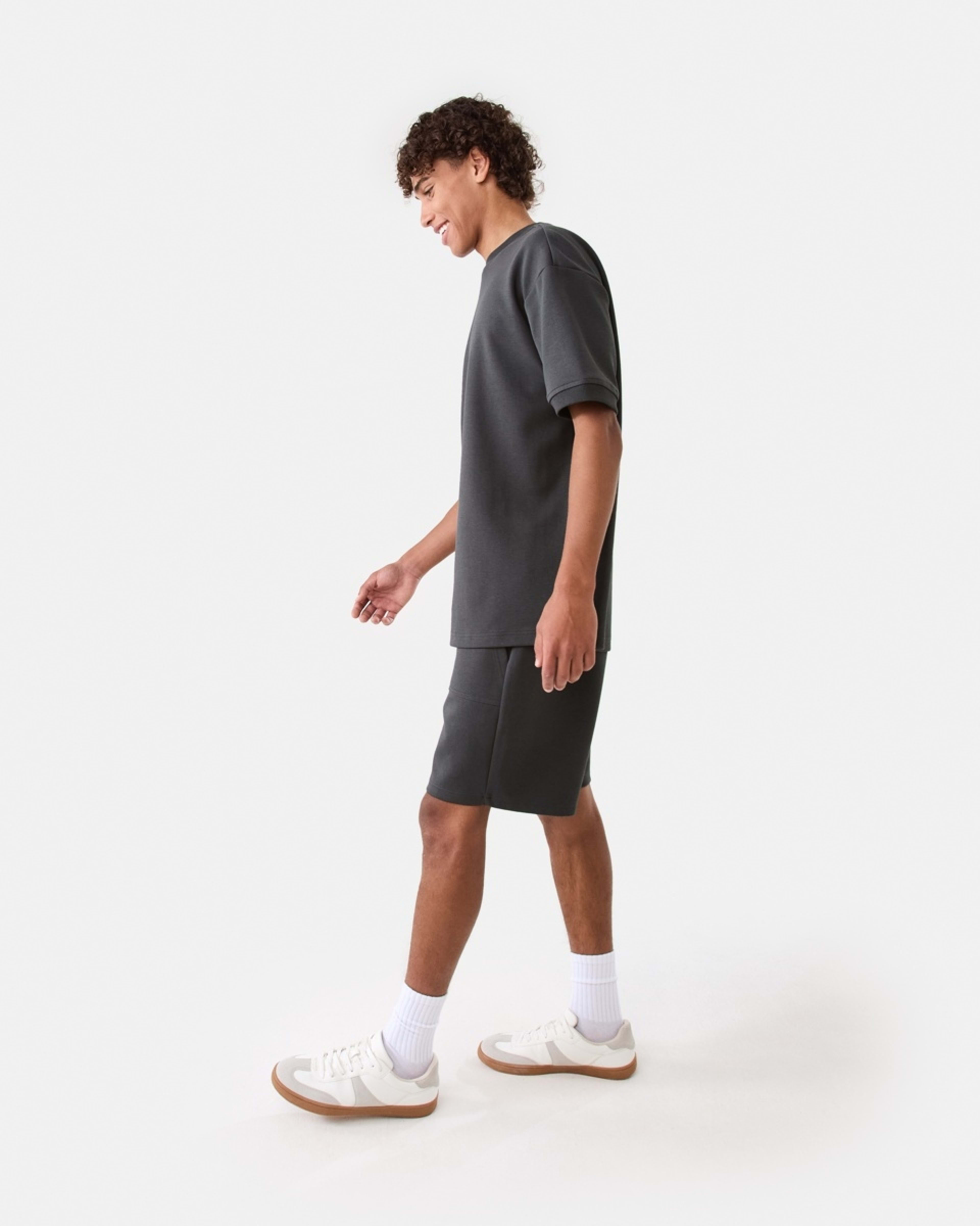 3 Oversized Interlock T-shirt VOLCANIC ROCK, 3 of 6