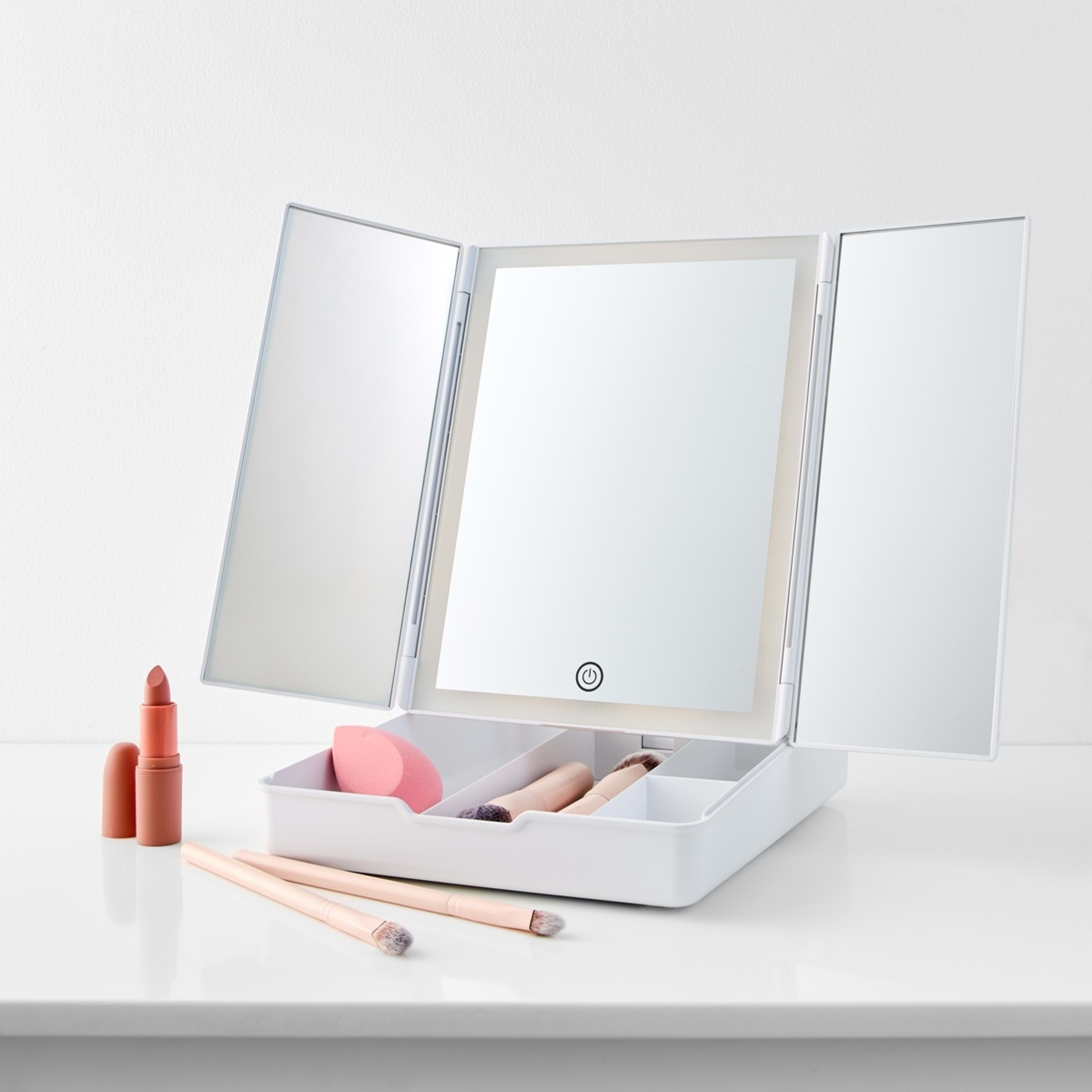 4 LED Tri-Fold Mirror, 4 of 10