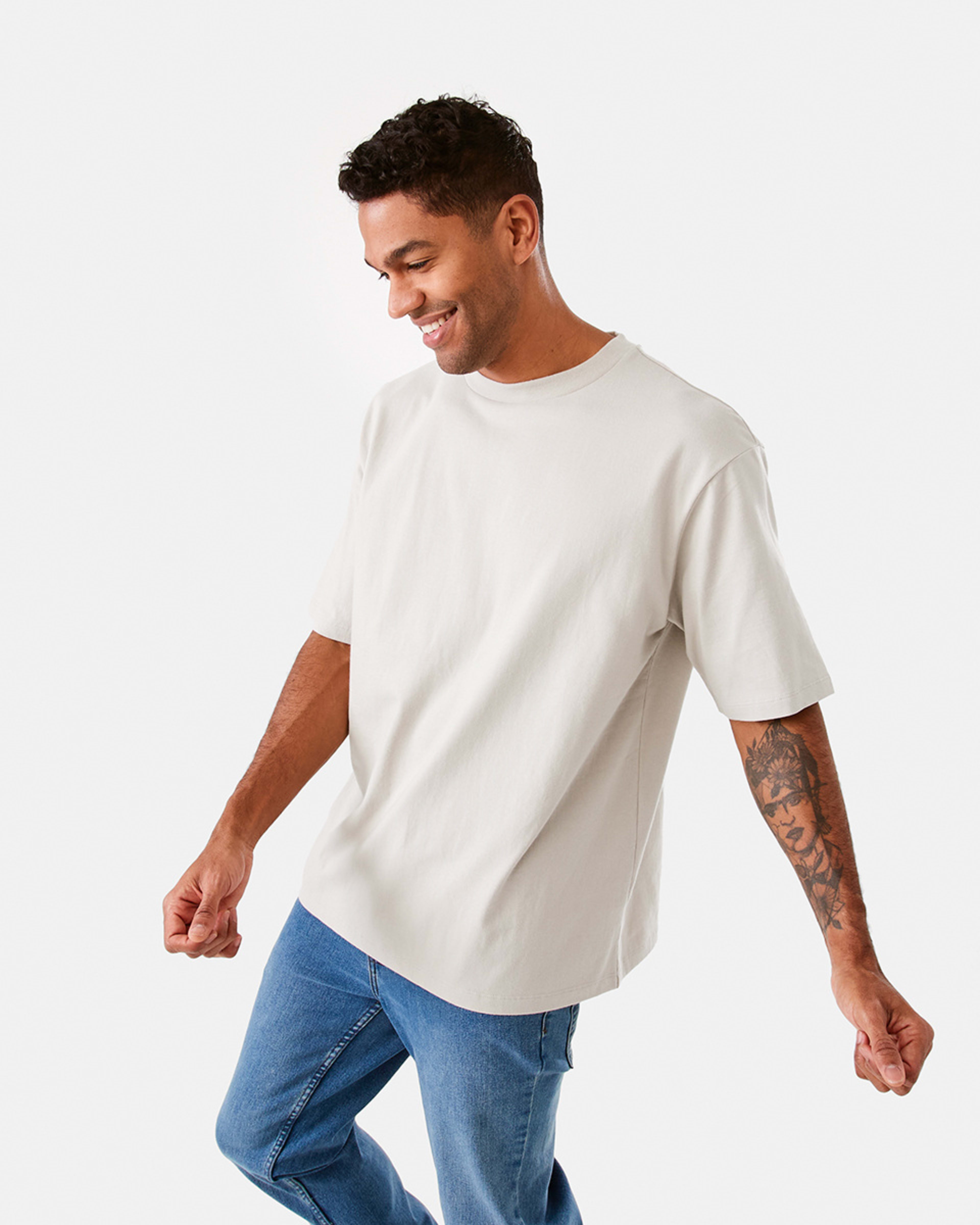2 Oversized Heavyweight T-shirt Bge Bevrly, 2 of 6