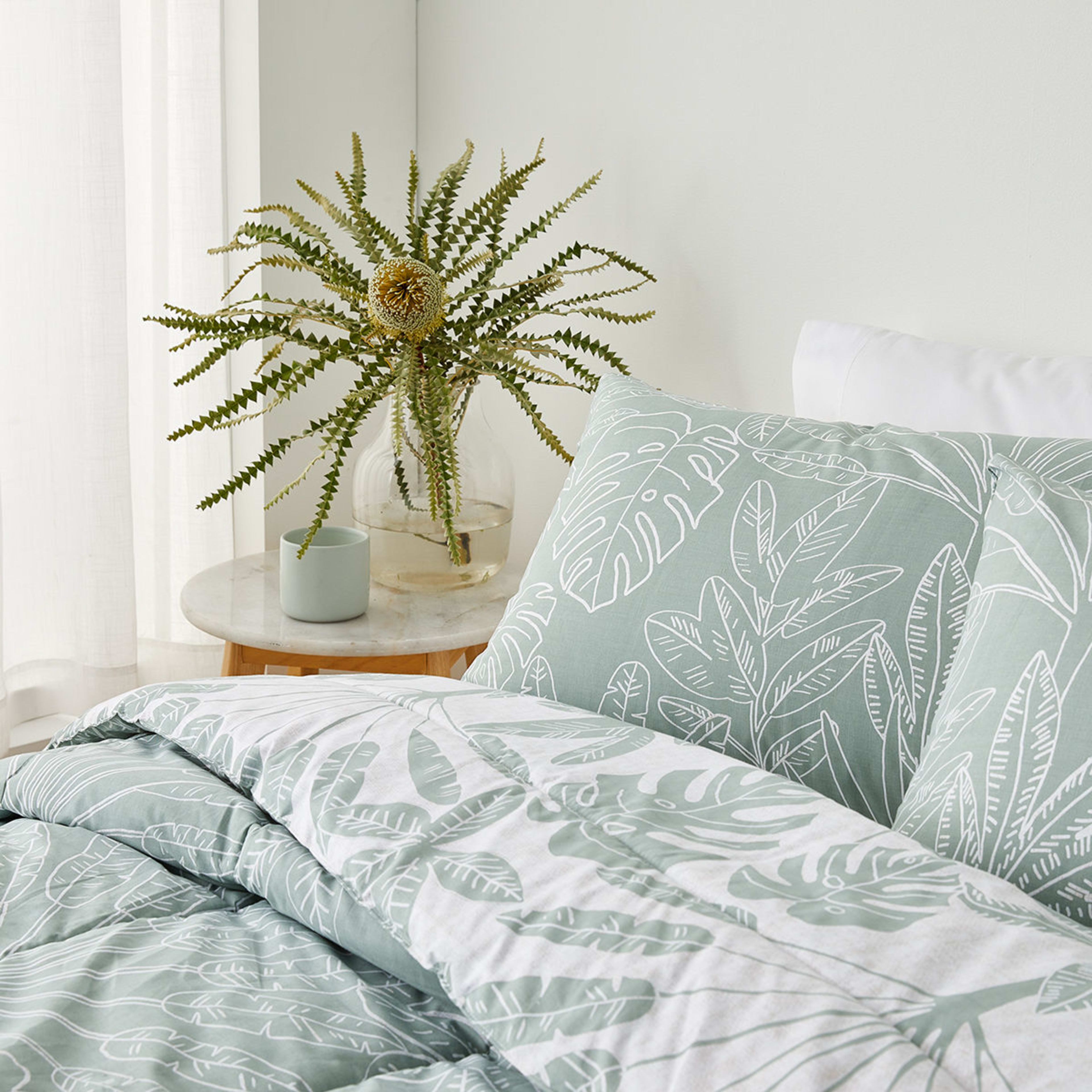 Peta Reversible Comforter Set - Queen Bed - Kmart NZ