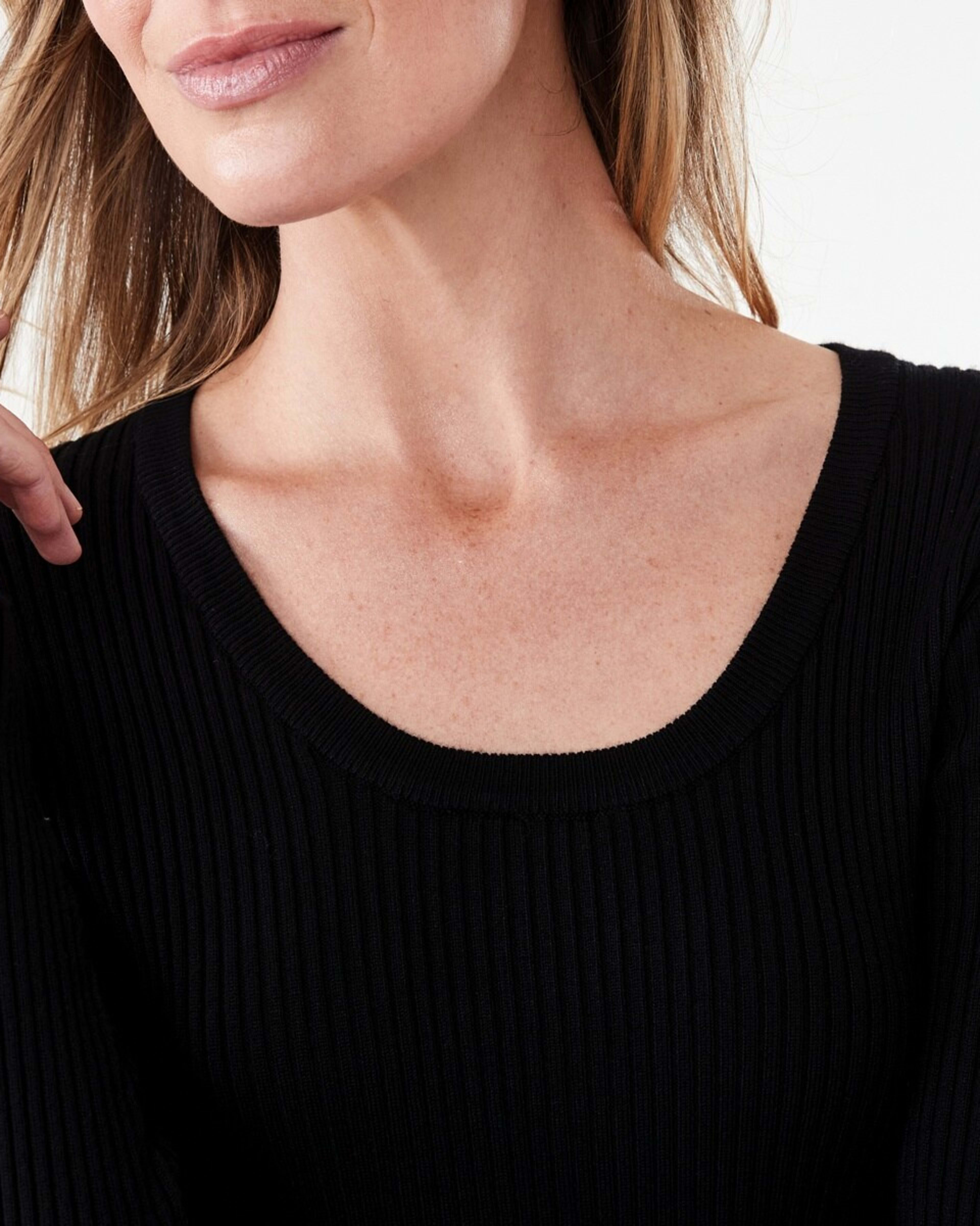 5 Long Sleeve Scoop Neck Top Black, 5 of 5