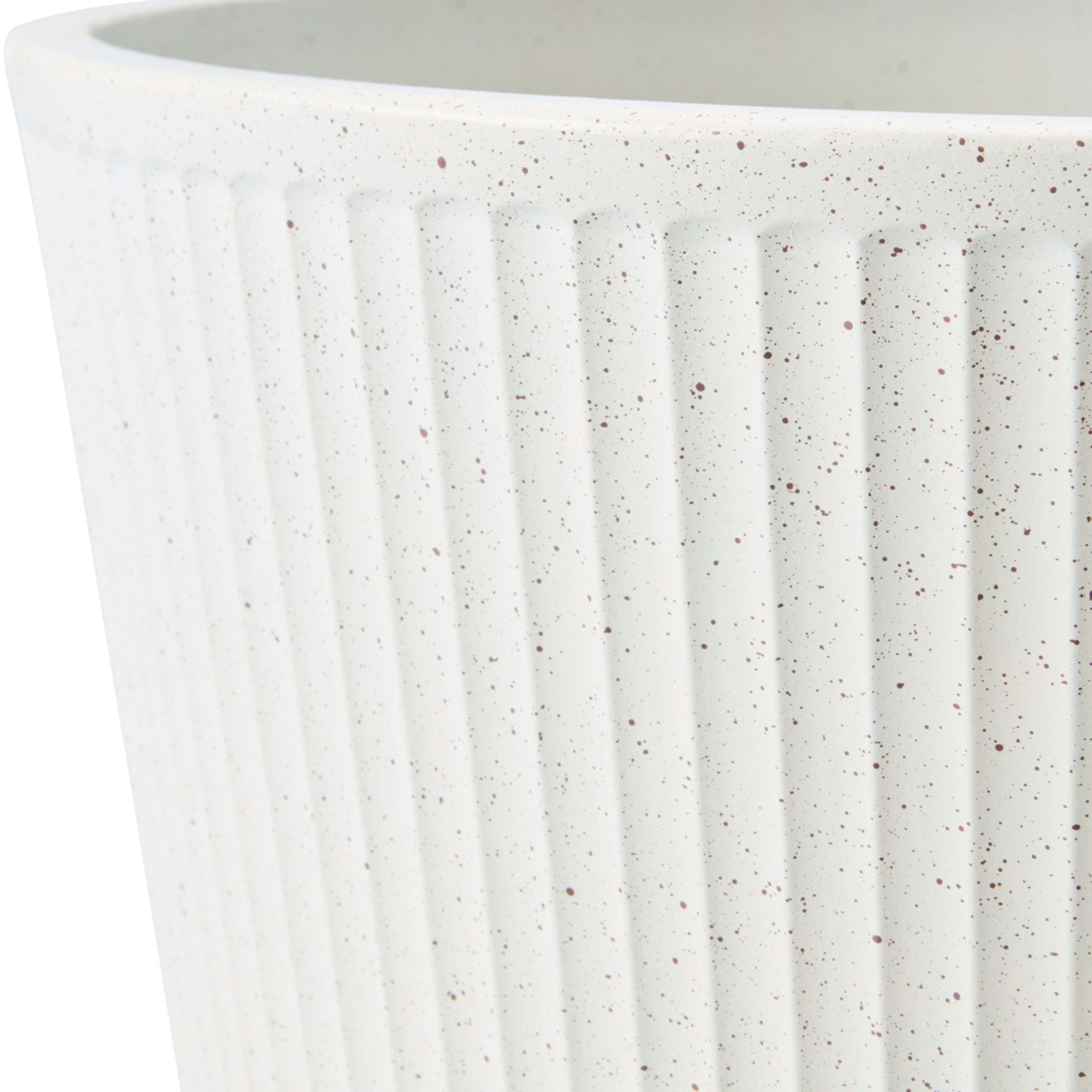 9 Set of 3 Linear Pots, 9 of 10