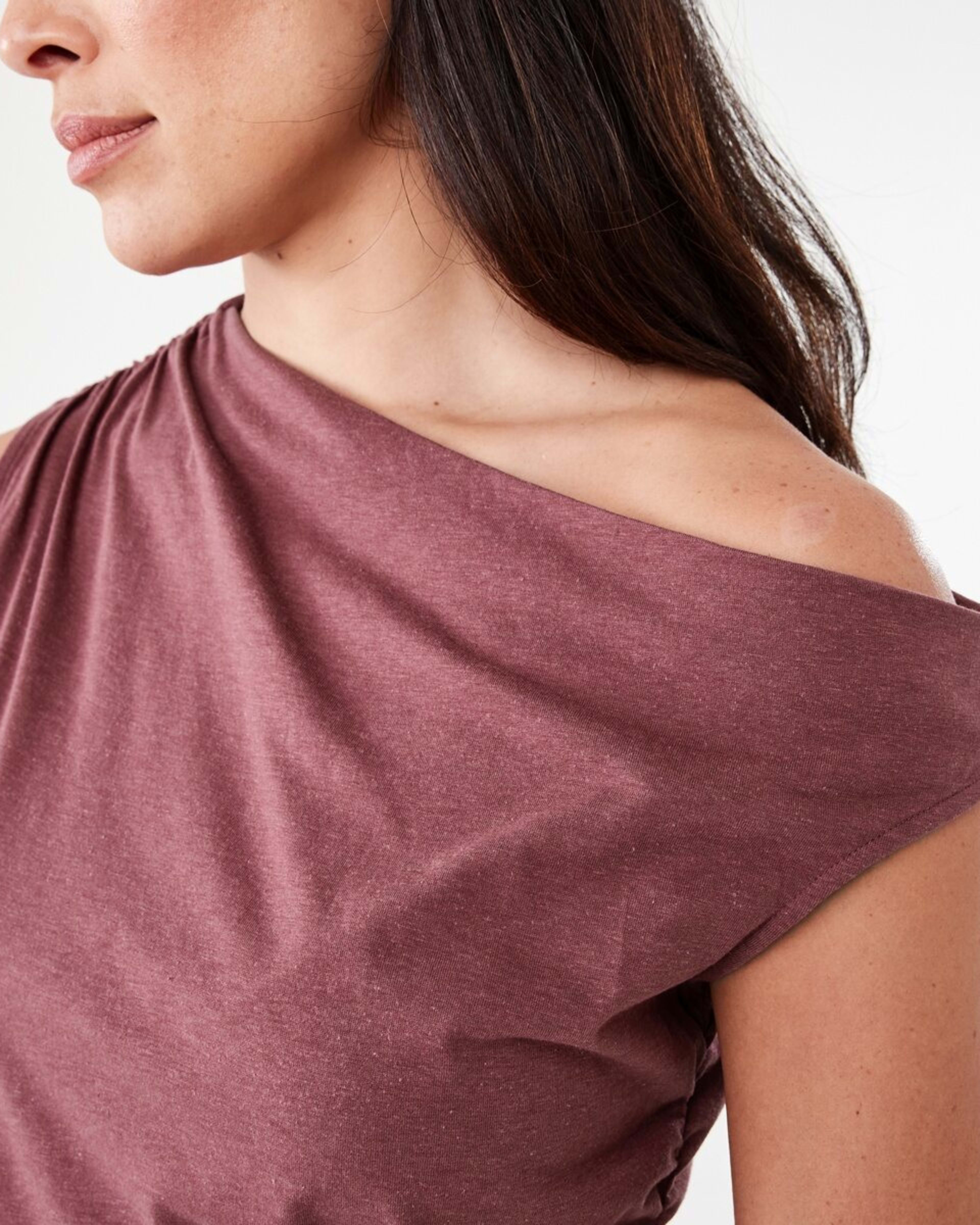5 Short Sleeve Ruched Detail Top Berry, 5 of 6
