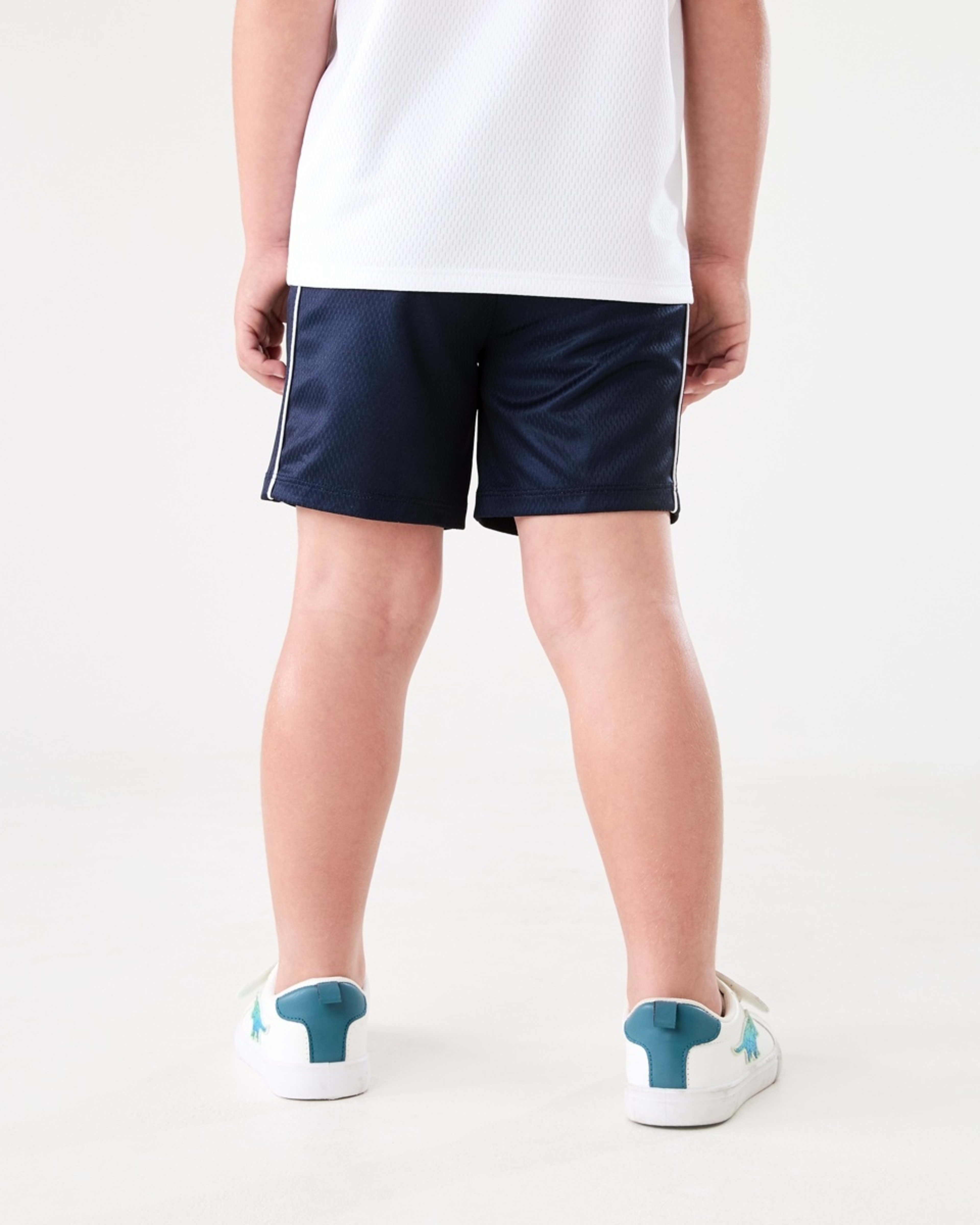 2 Sonic License Mesh Shorts SONIC PLAYS SOCCER 91, 2 of 7