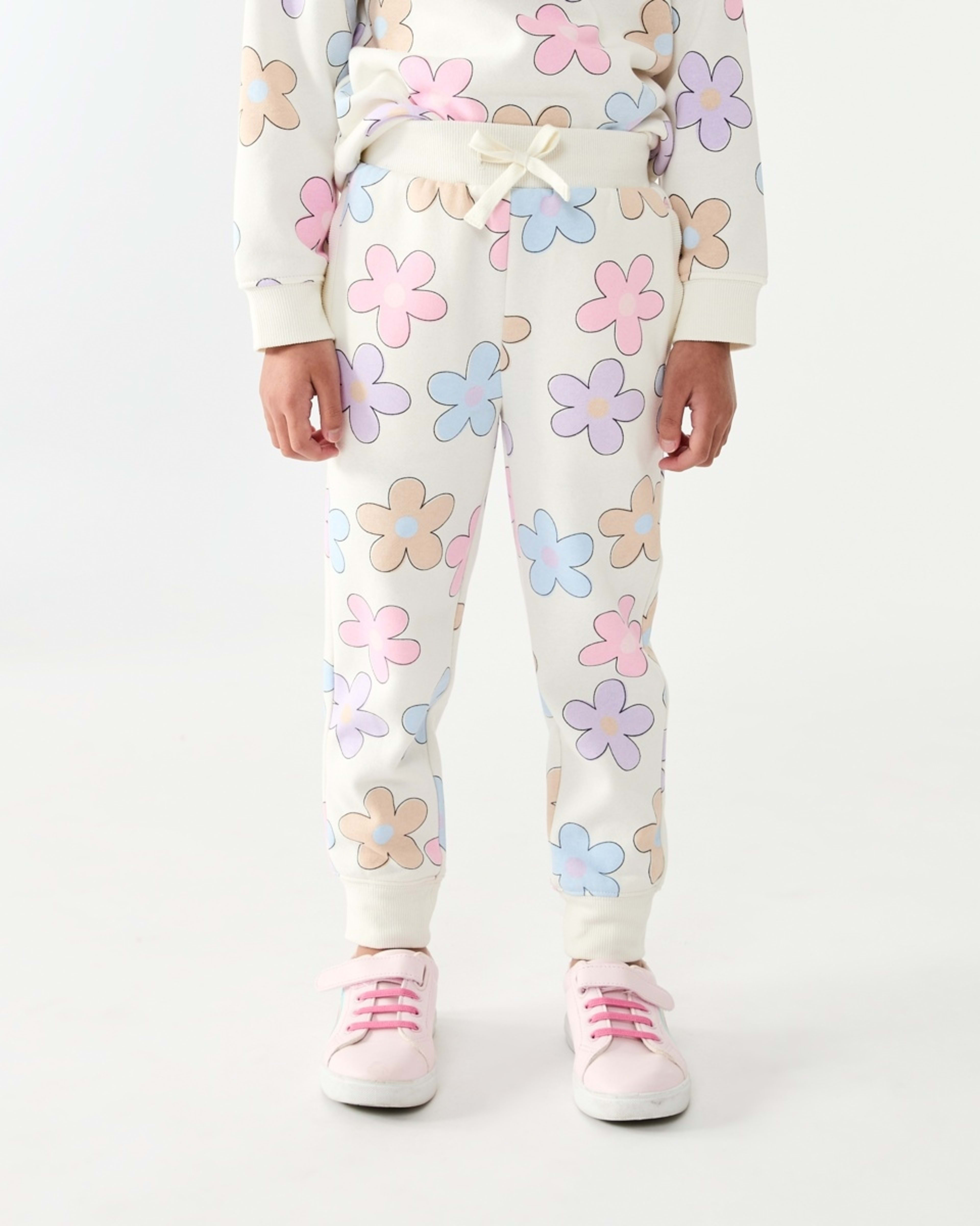 1 Trackpants Petals