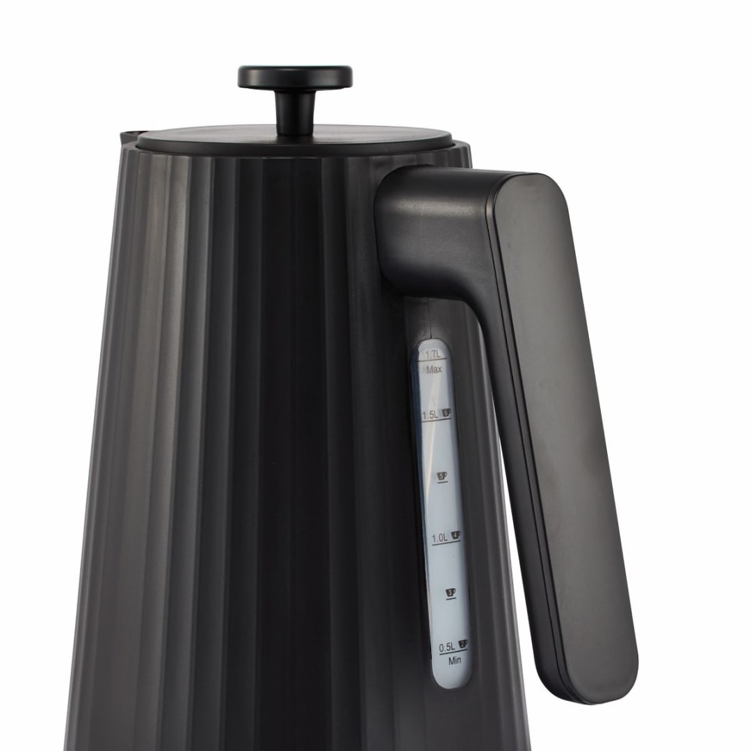 1.7L Fluted Kettle Black Kmart