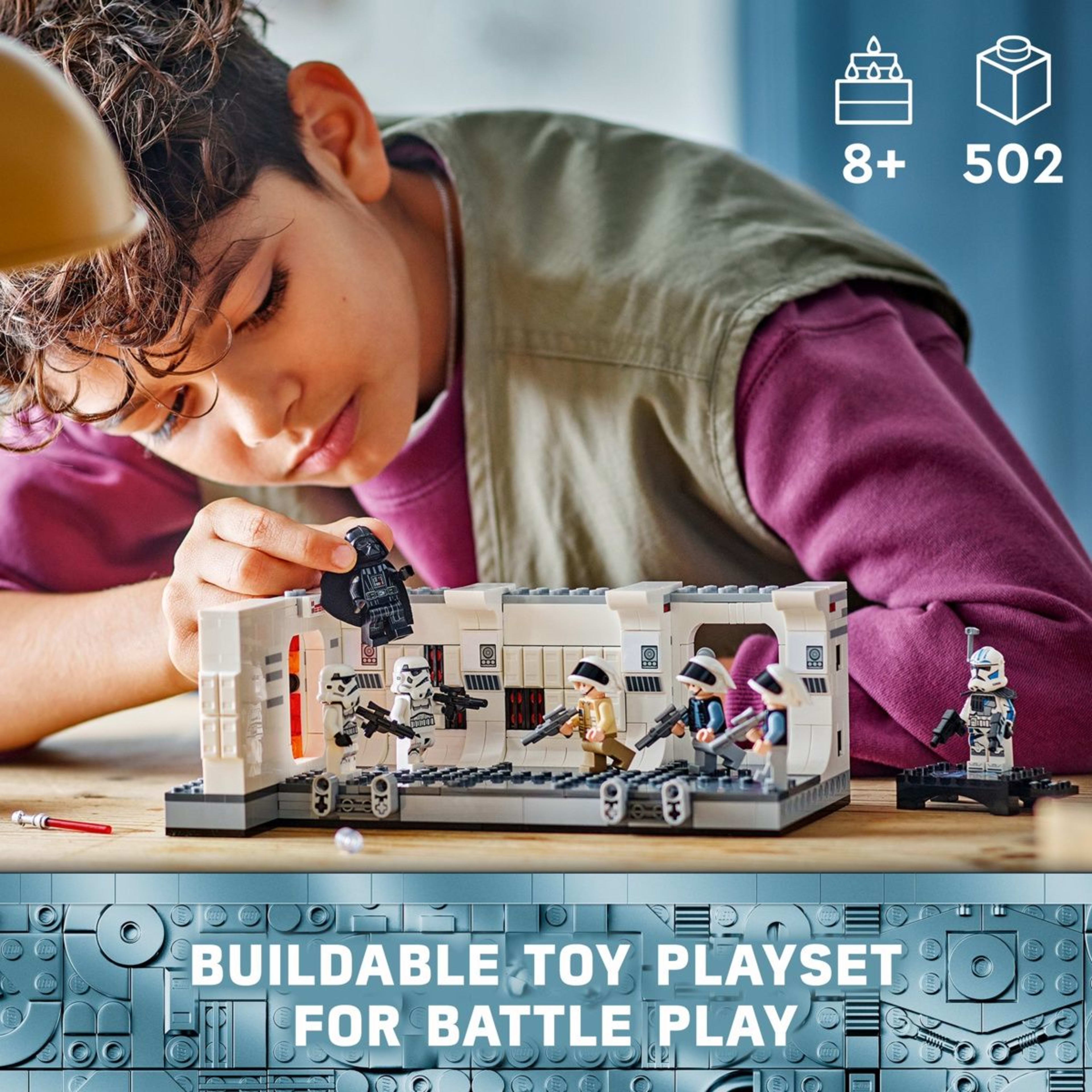 7 LEGO Star Wars Boarding the Tantive IV 75387, 7 of 10