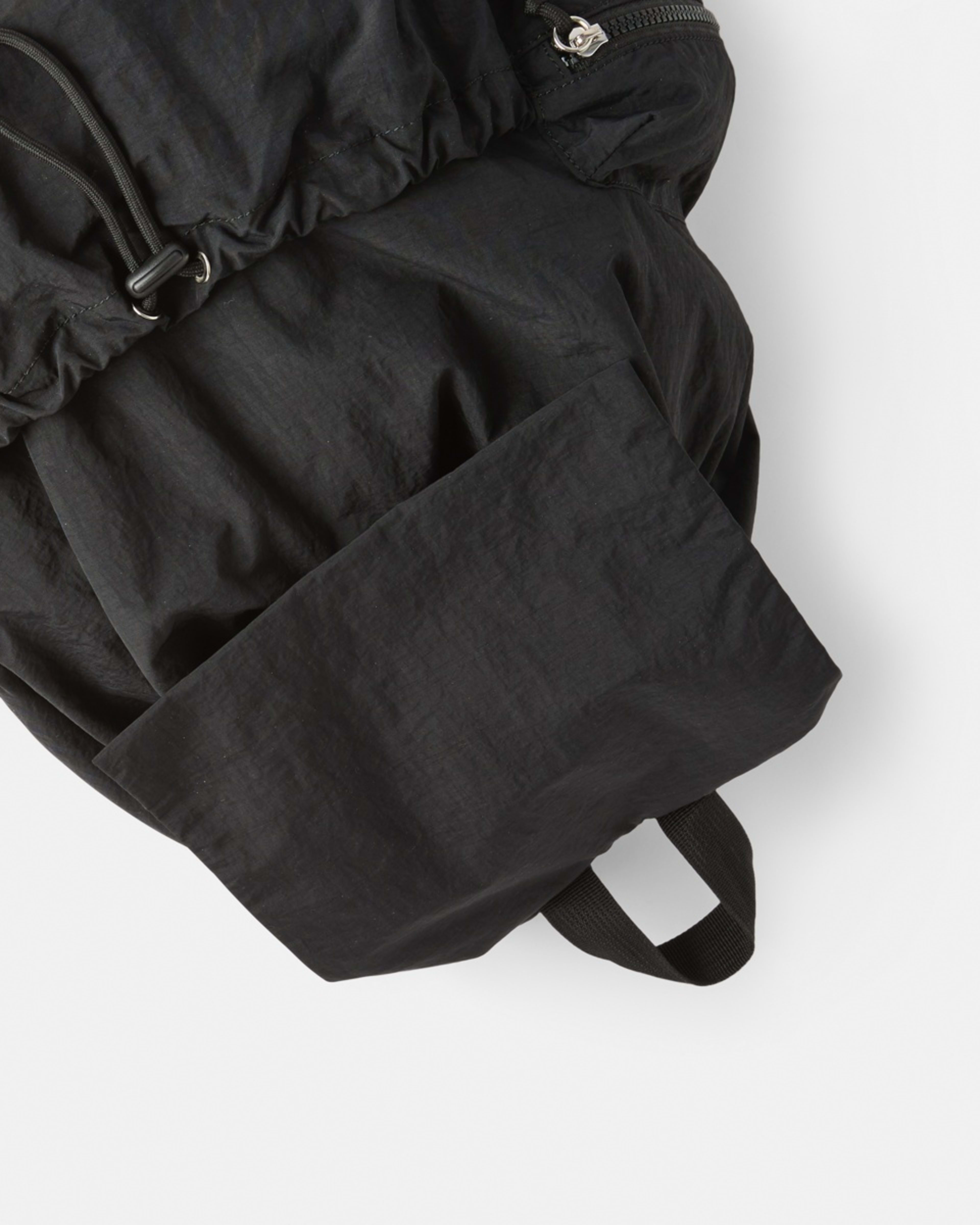3 Yumi Utility Backpack Black, 3 of 4