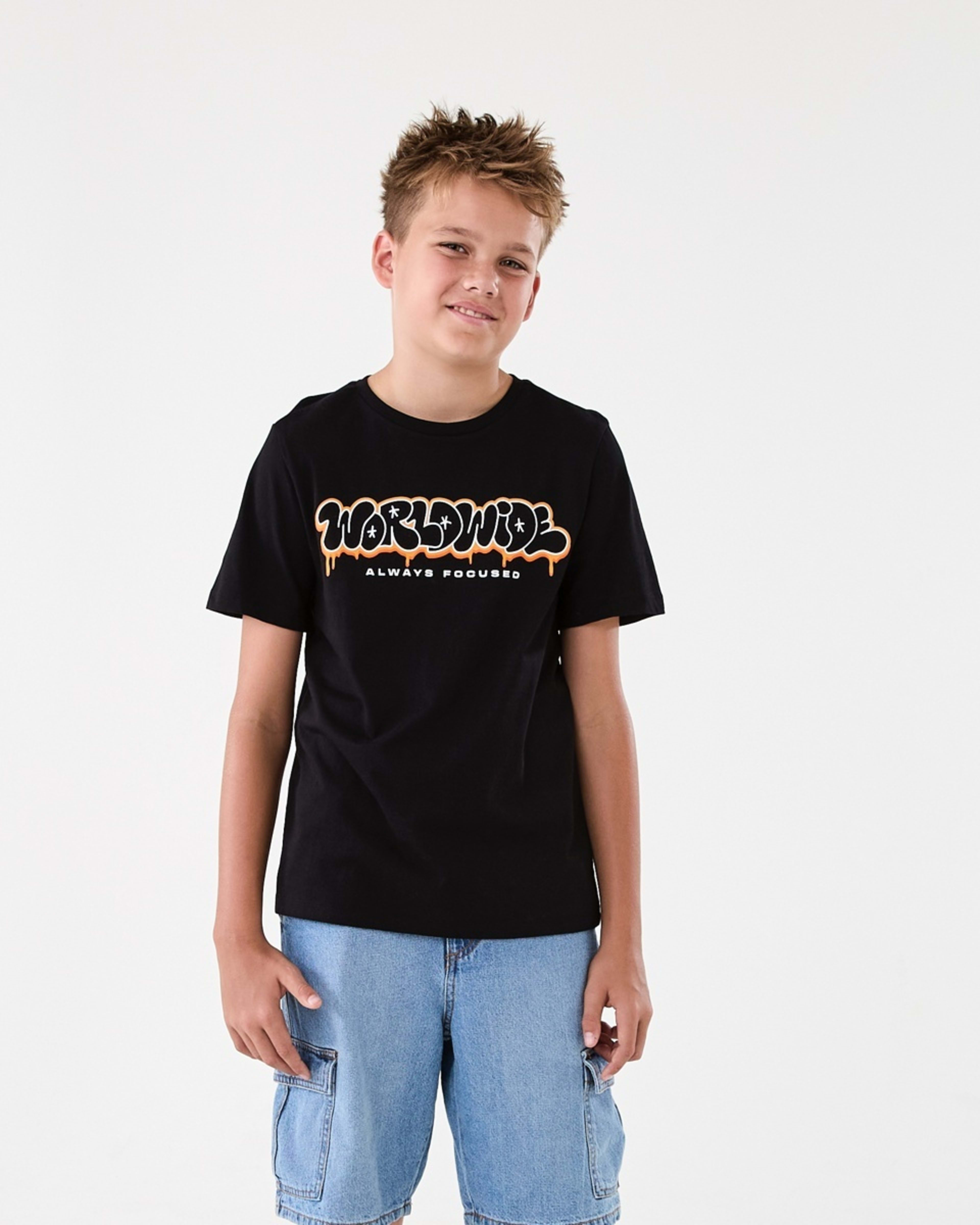 1 Short Sleeve Print T-shirt Blk Worldw, 1 of 8