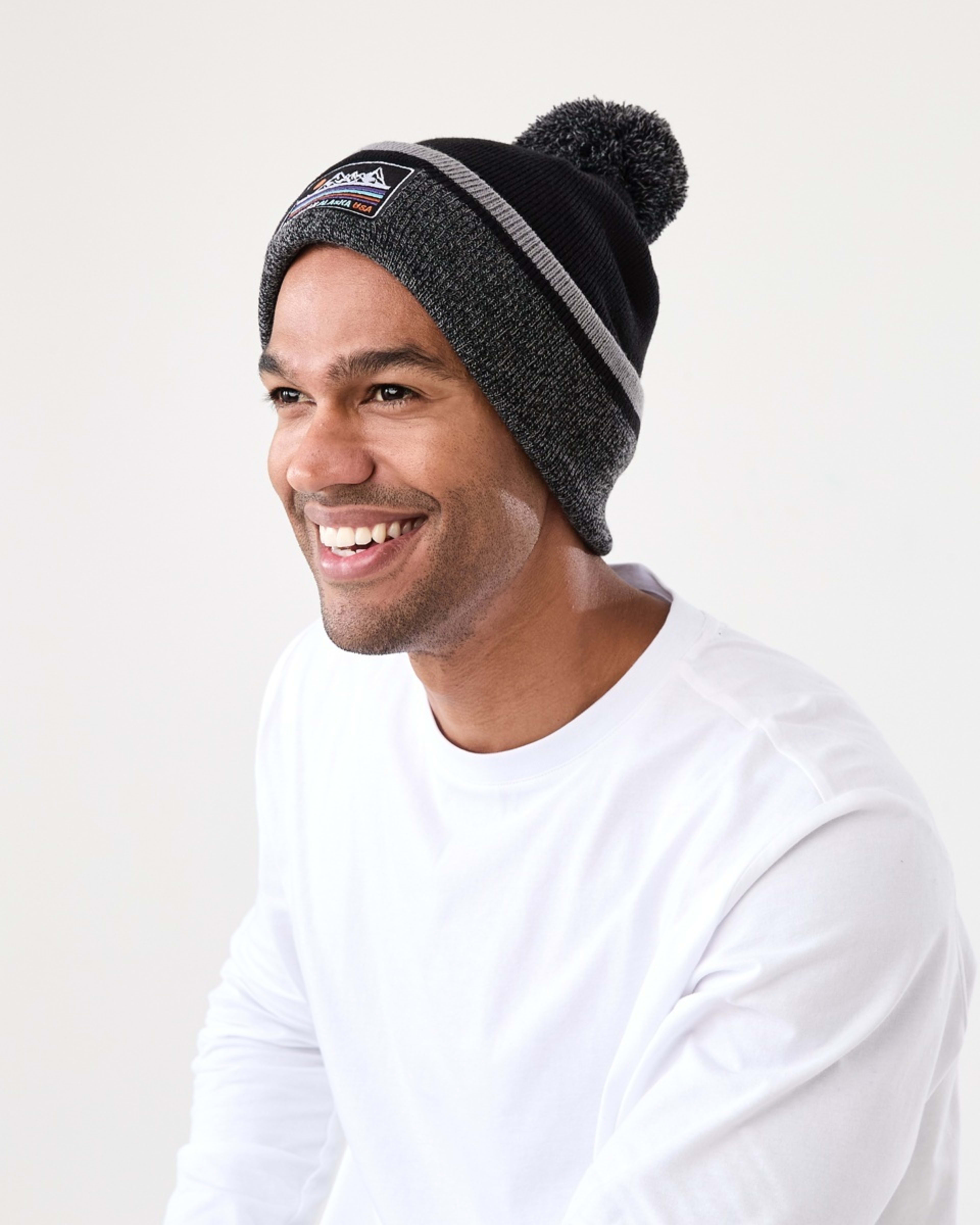 4 Chunky Pom Beanie Northfok Alaska Usa Grey, 4 of 4
