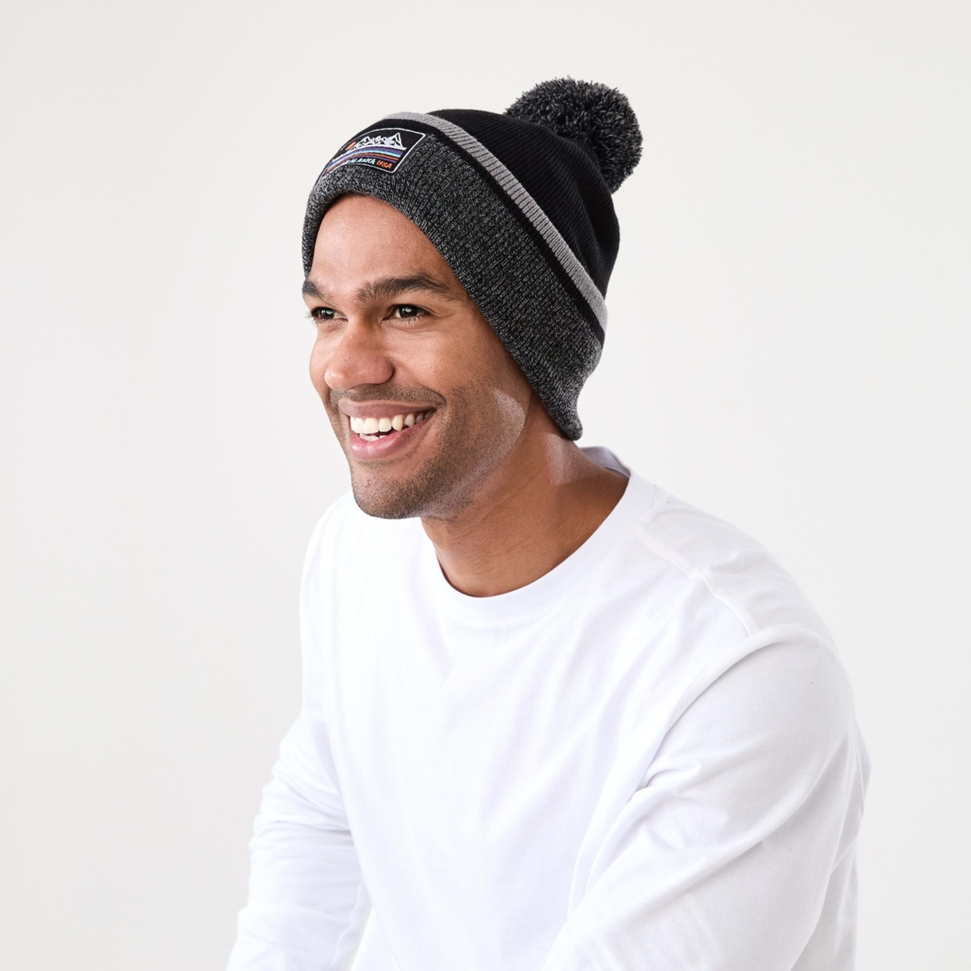 4 Chunky Pom Beanie Northfok Alaska Usa Grey, 4 of 4