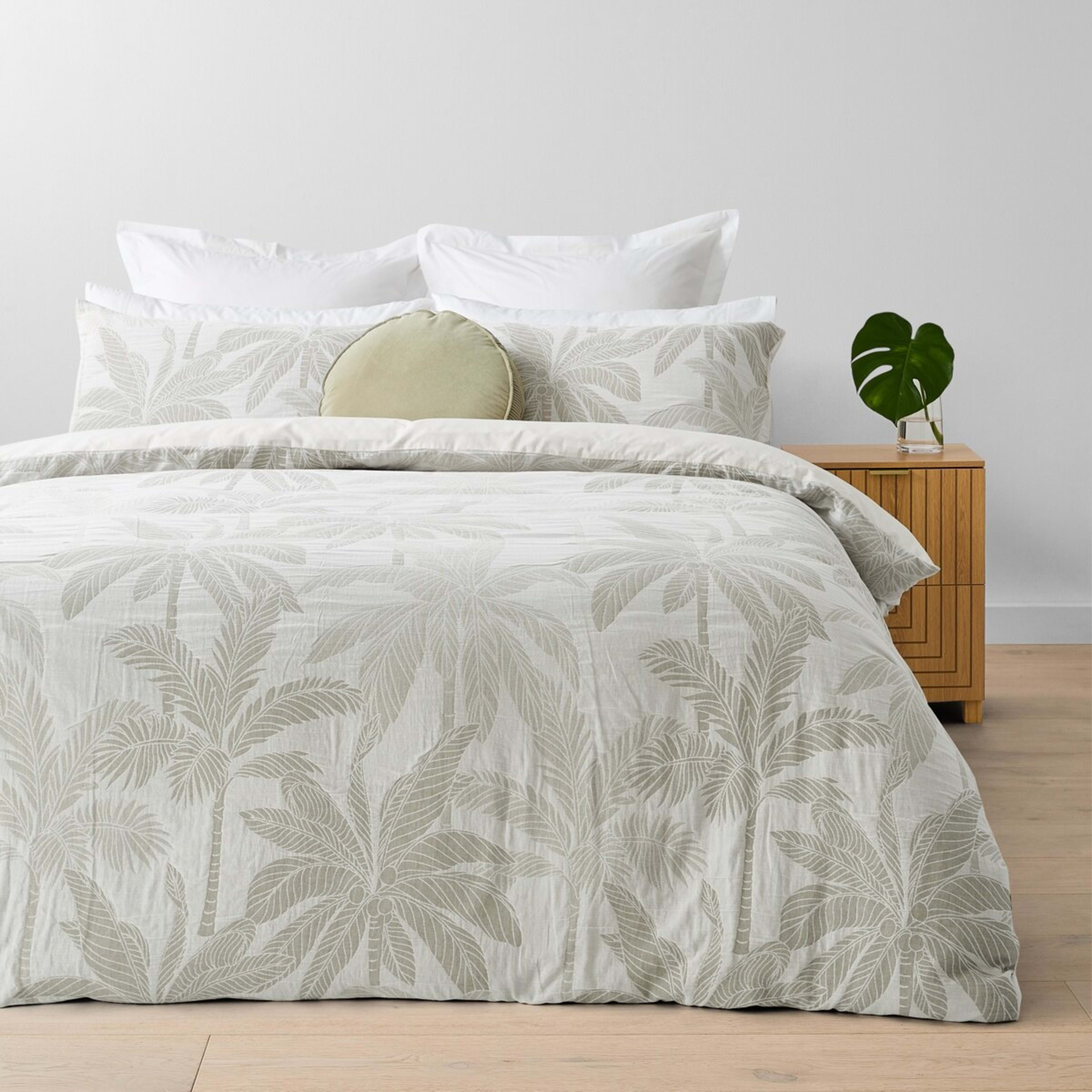 1 Palm Cotton Quilt Cover Set - Super King Bed, 1 of 6