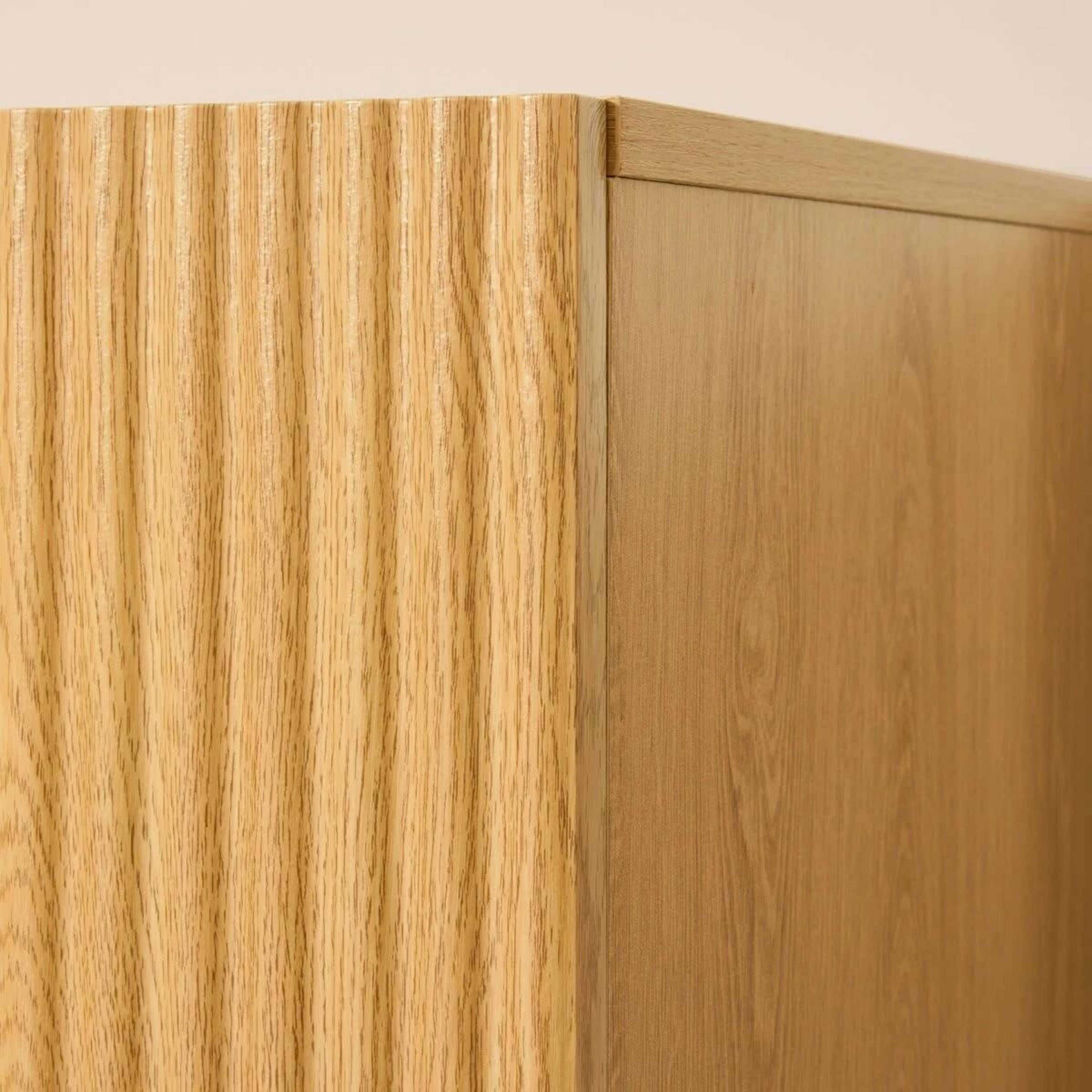 7 Ryan Entertainment Unit, 7 of 9