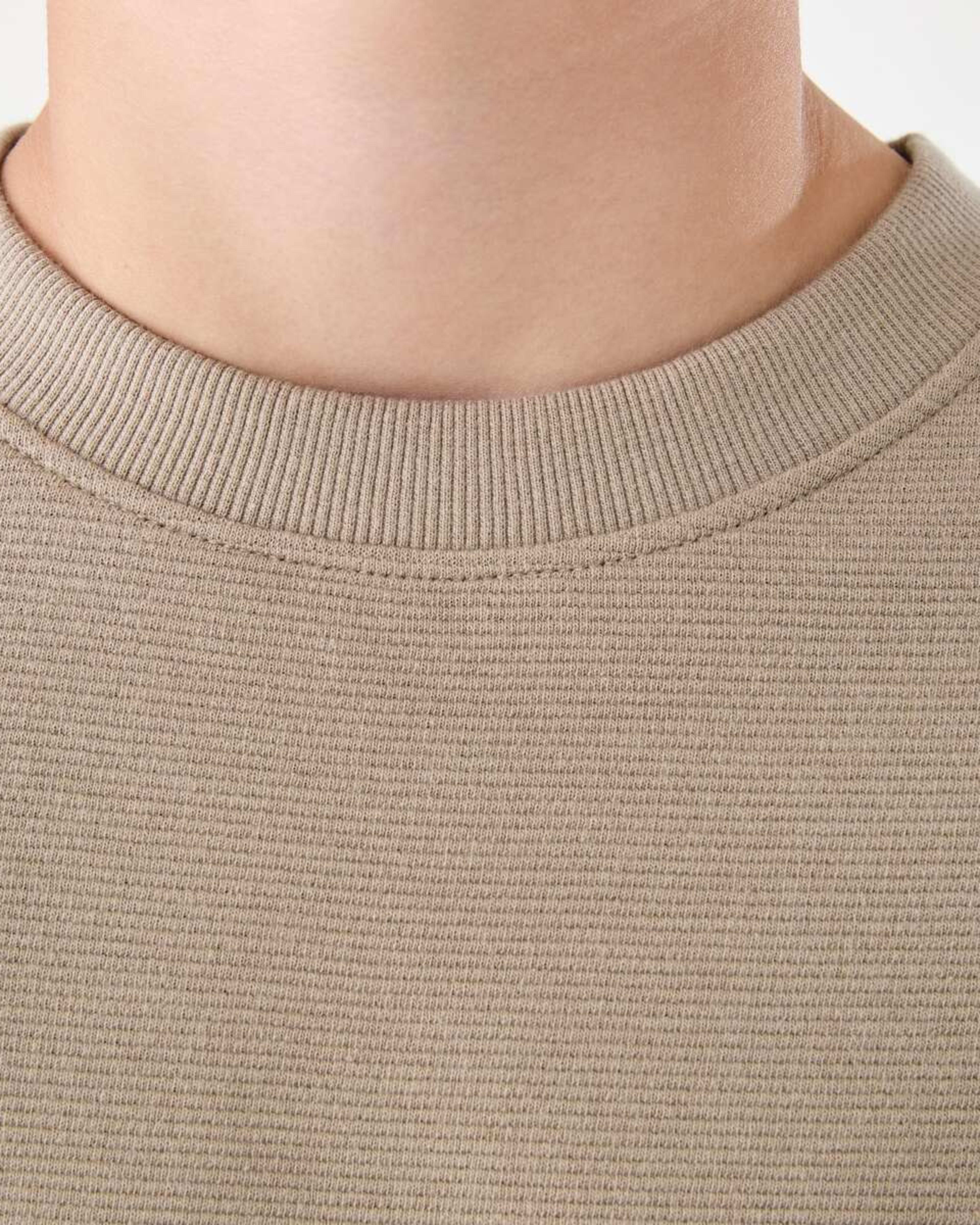 4 Short Sleeve Oversized Textured T-shirt SAVANNAH, 4 of 7
