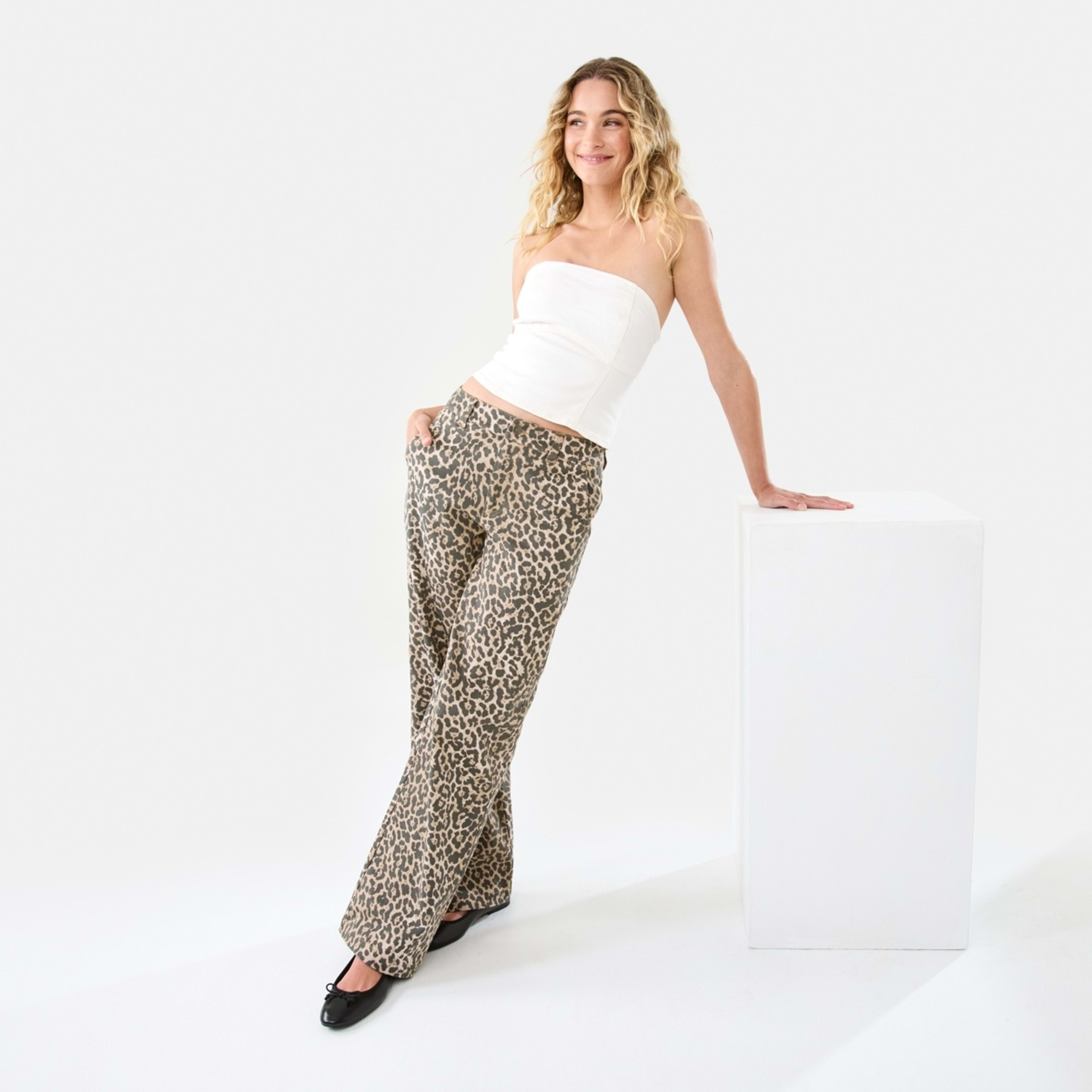 10 Leopard Jeans Leopard, 10 of 10