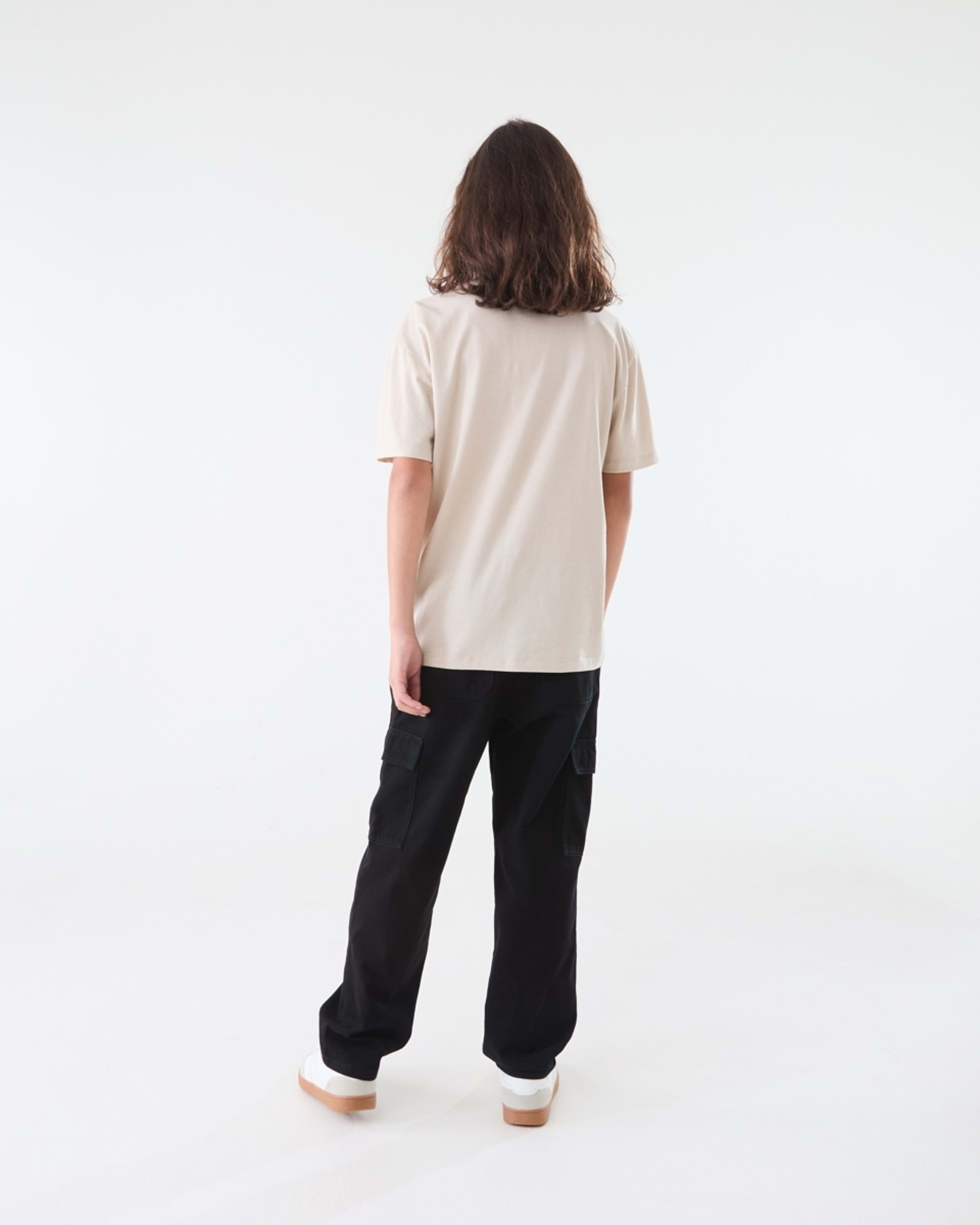 7 Short Sleeve Graphic Print T-shirt Bge Graff, 7 of 7