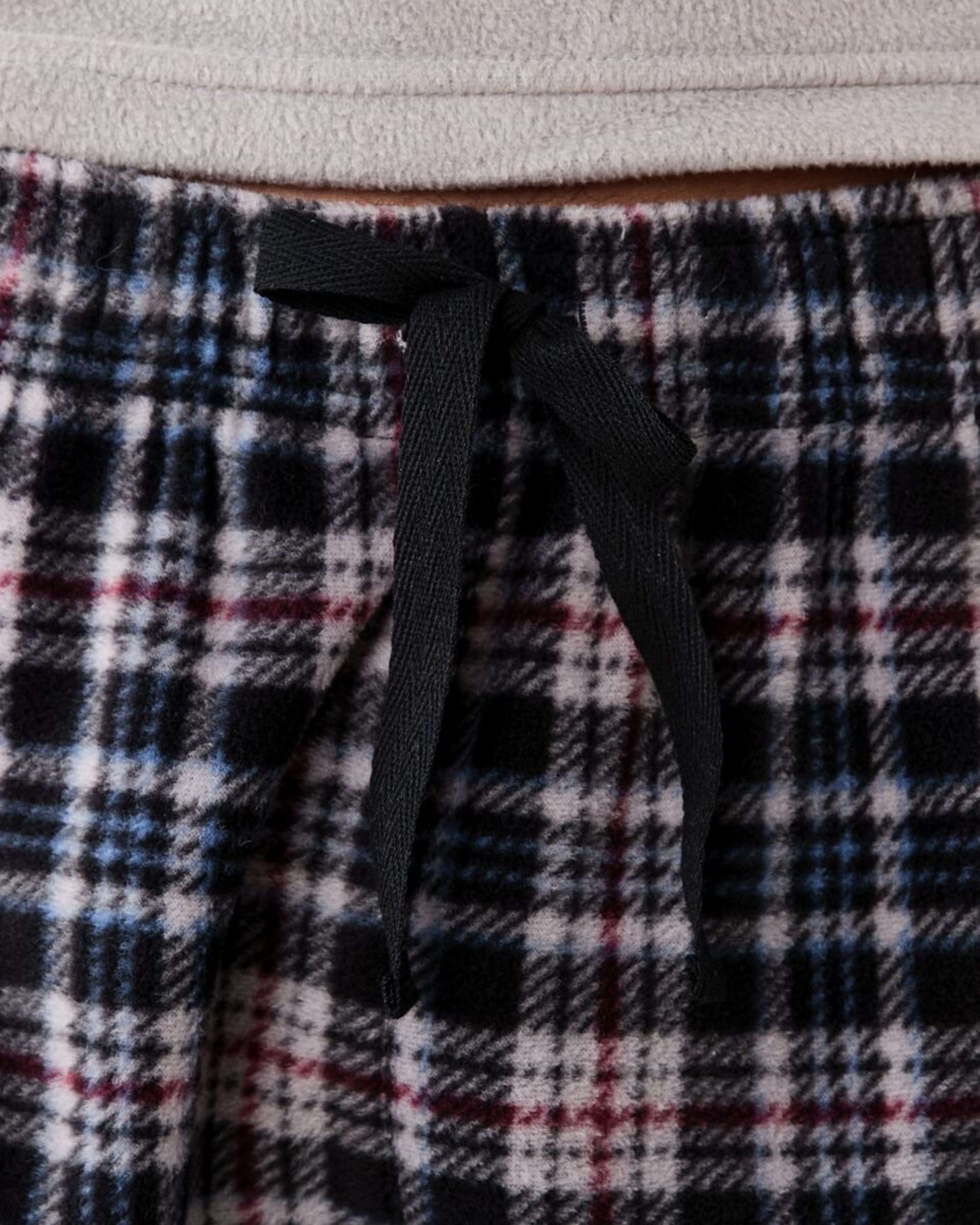 6 Long Sleeve Fleece Pyjama Set Hockeychk, 6 of 7