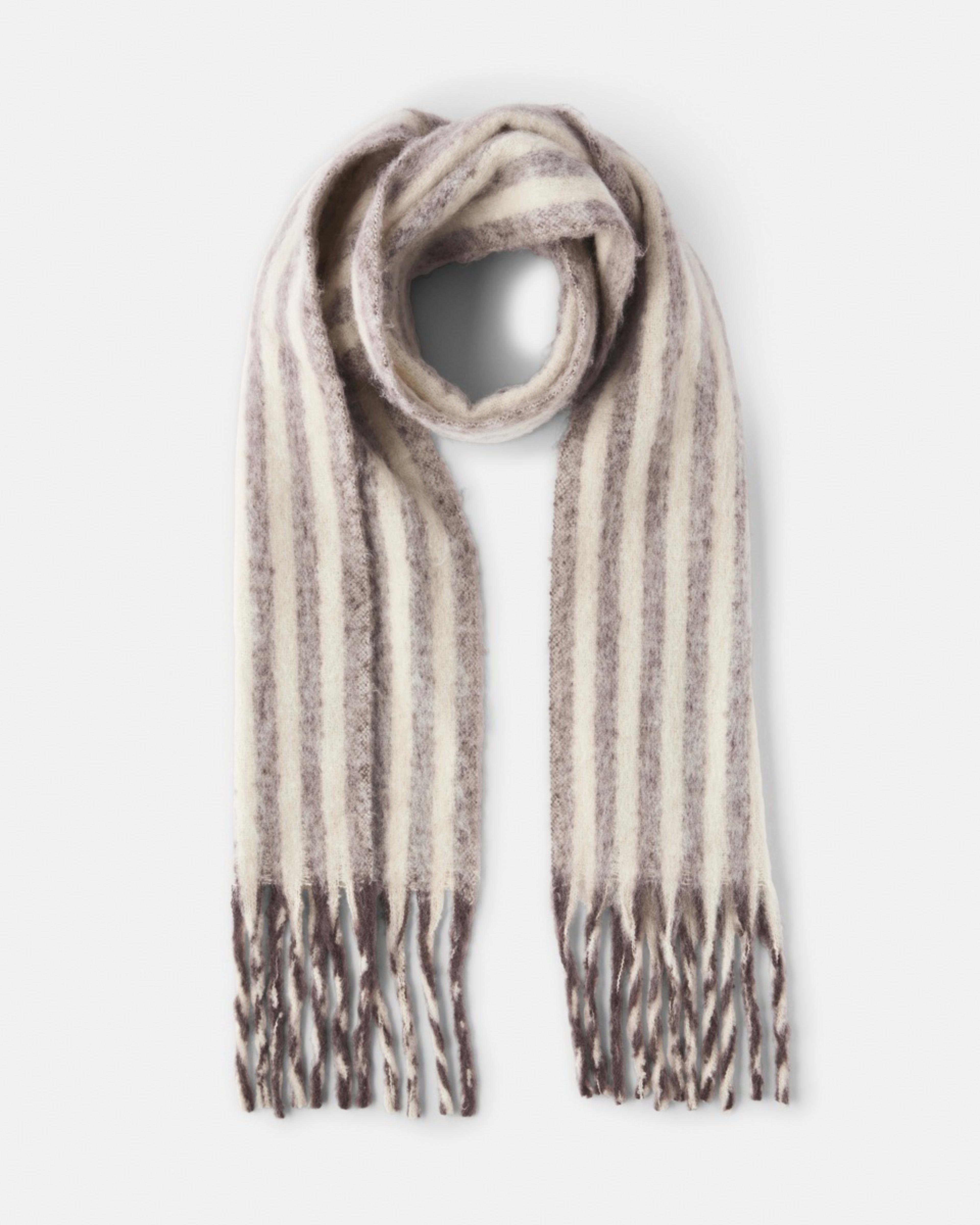 1 Stripe Fluffy Scarf Choc Strp