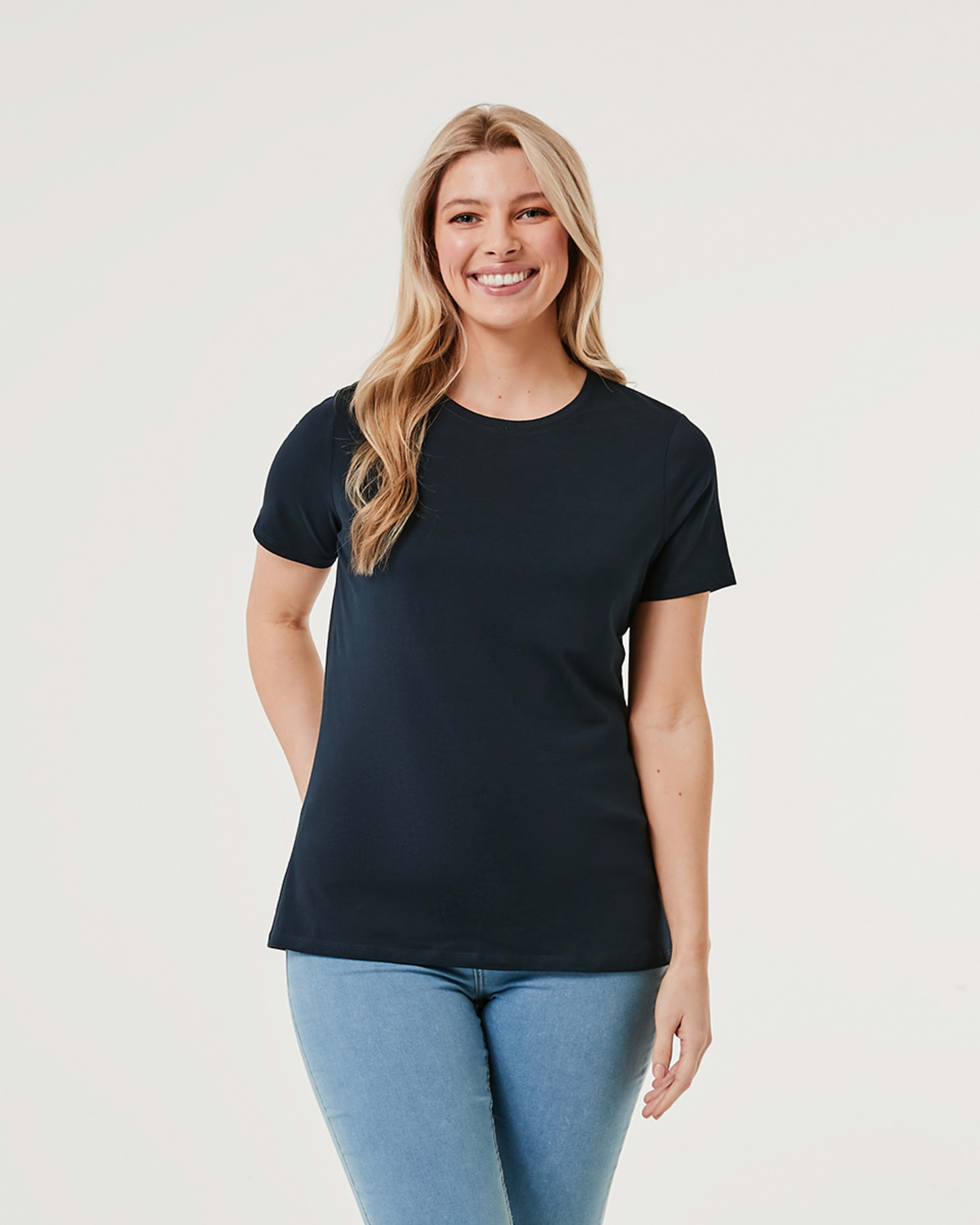 1 Basic T-shirt SKY CAPTAIN