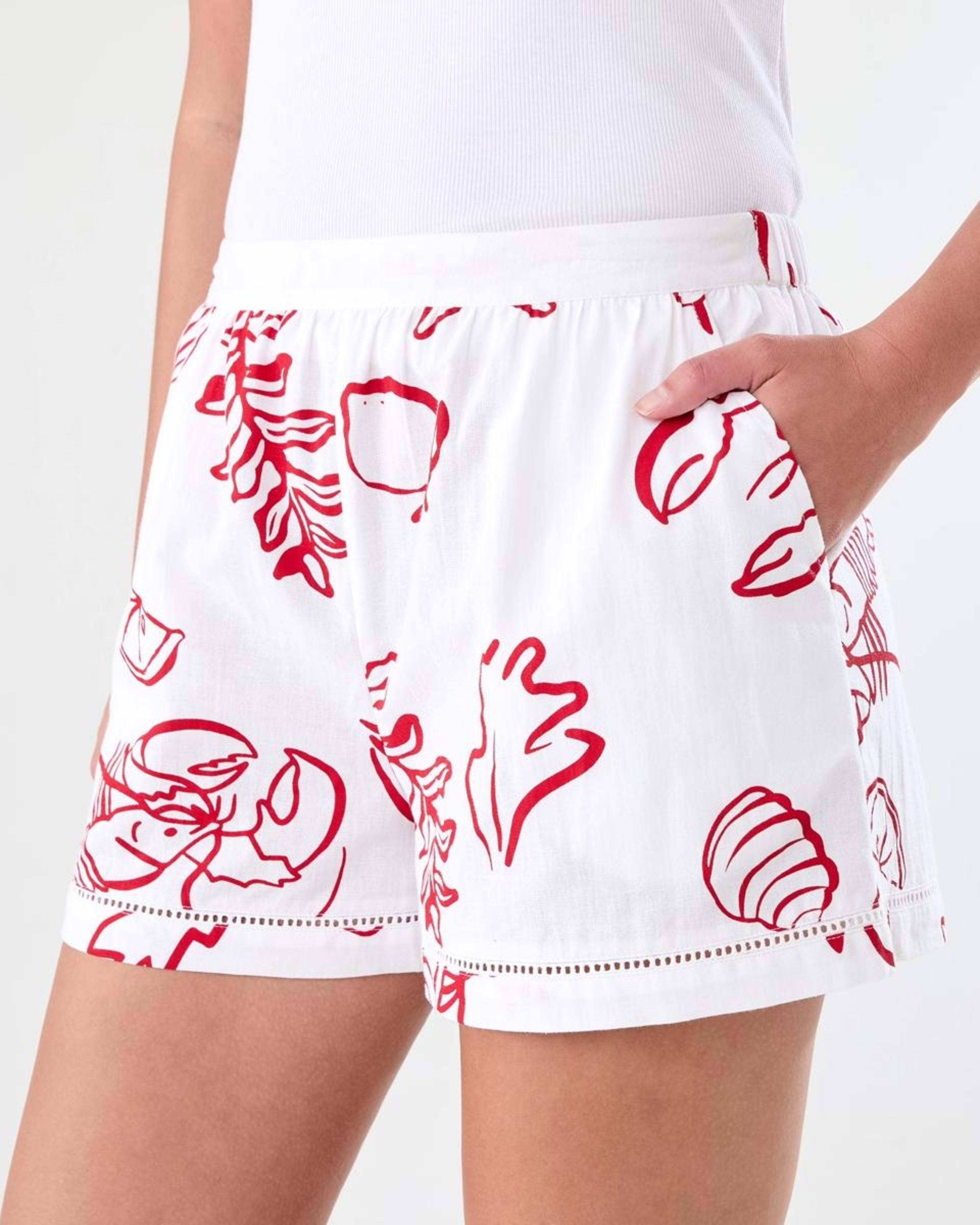 2 Ladder Trim Shorts Red Vacay, 2 of 7