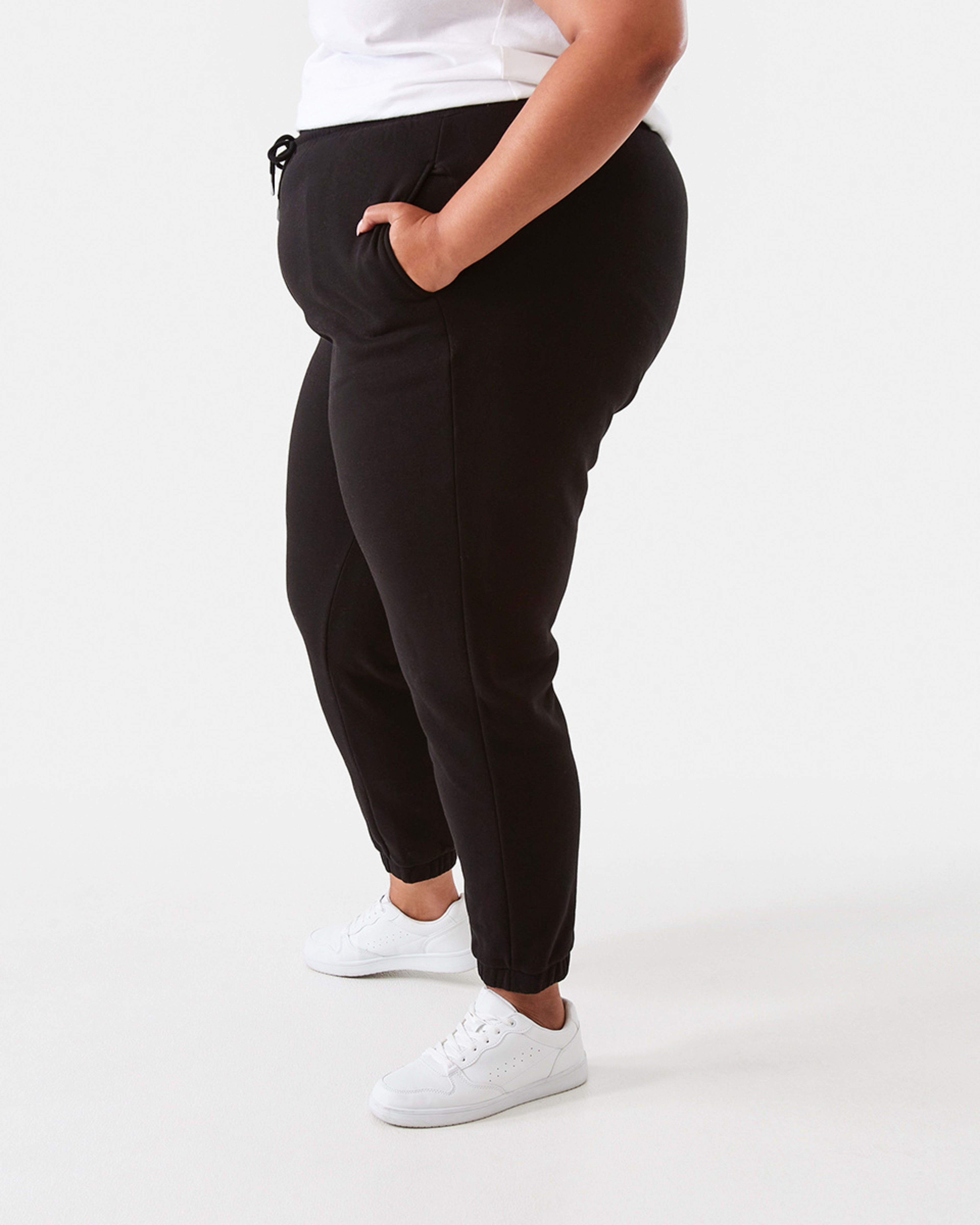 2 Curve Tracksuit Cuff Joggers Black, 2 of 5