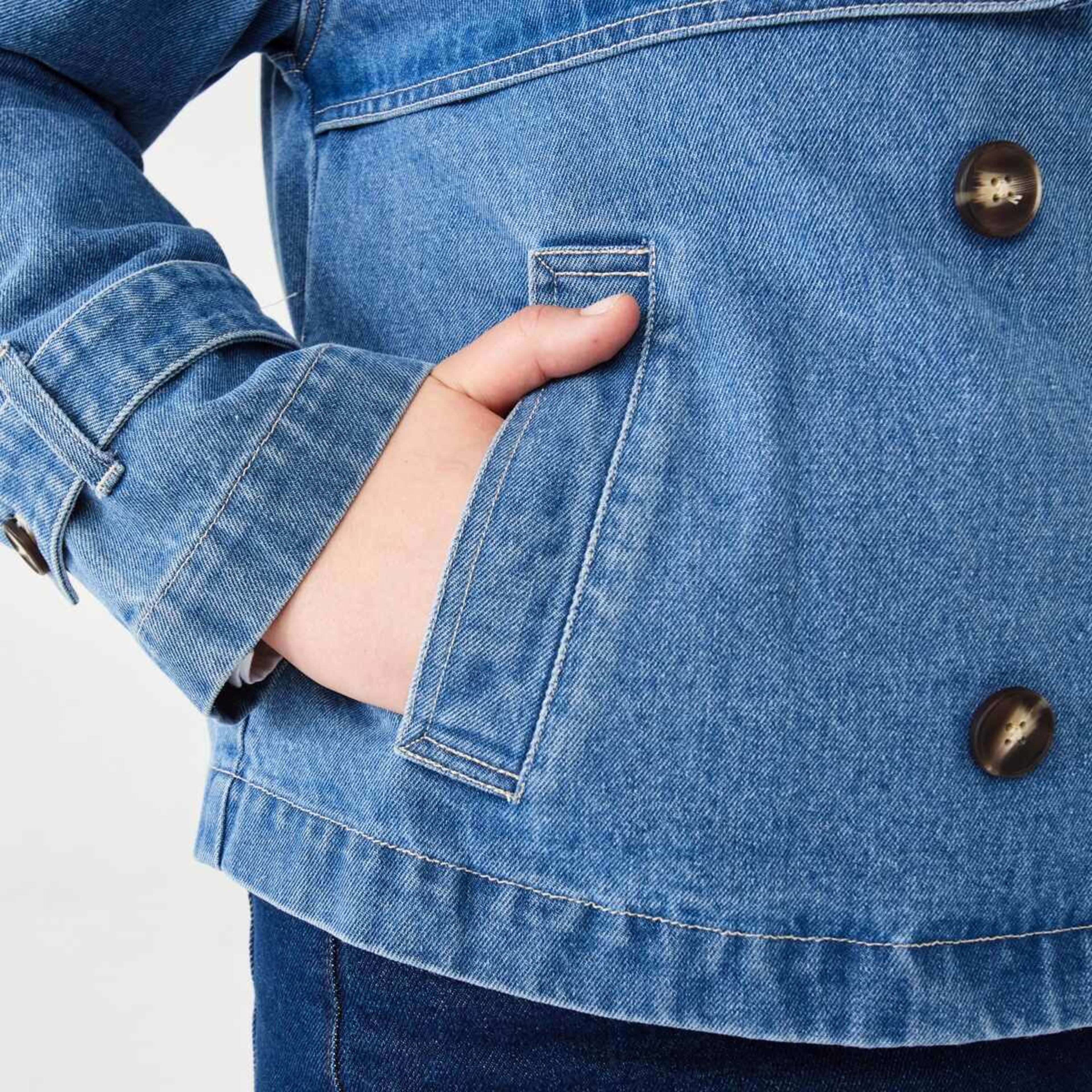 9 Denim Crop Trench Mid Wash, 9 of 10