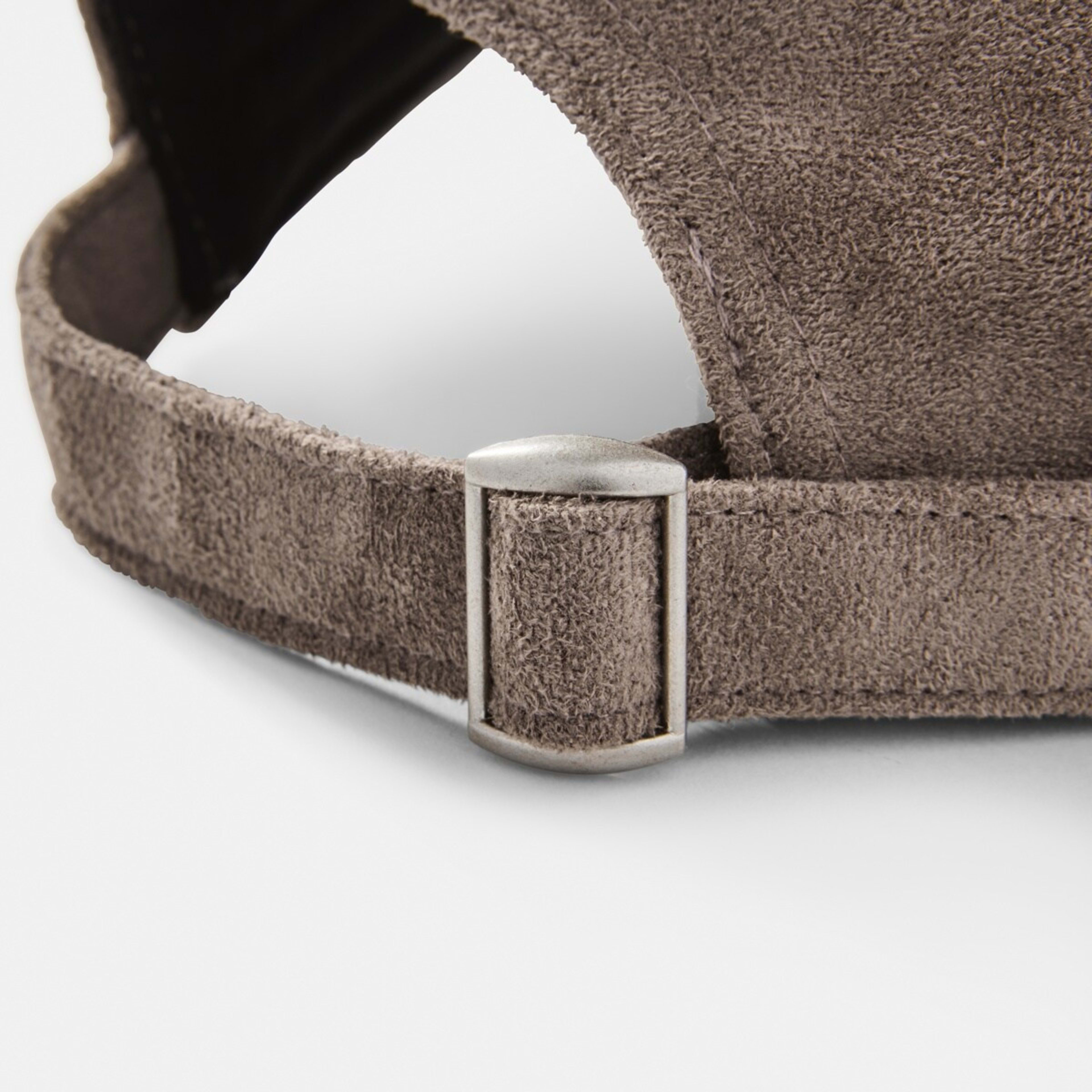 4 Suede Cap Deep Taupe, 4 of 5