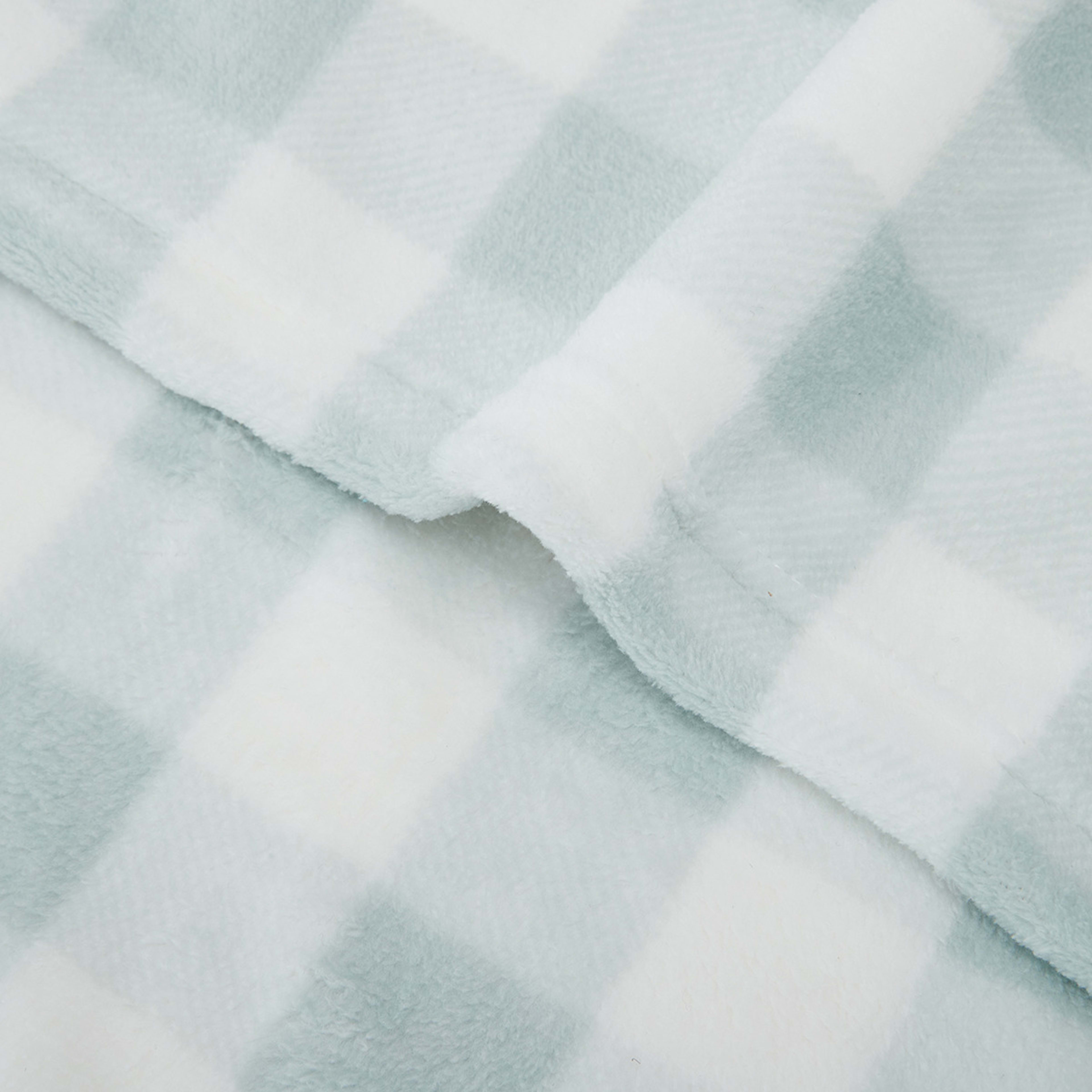 4 Coral Fleece Blanket - Green, 4 of 5