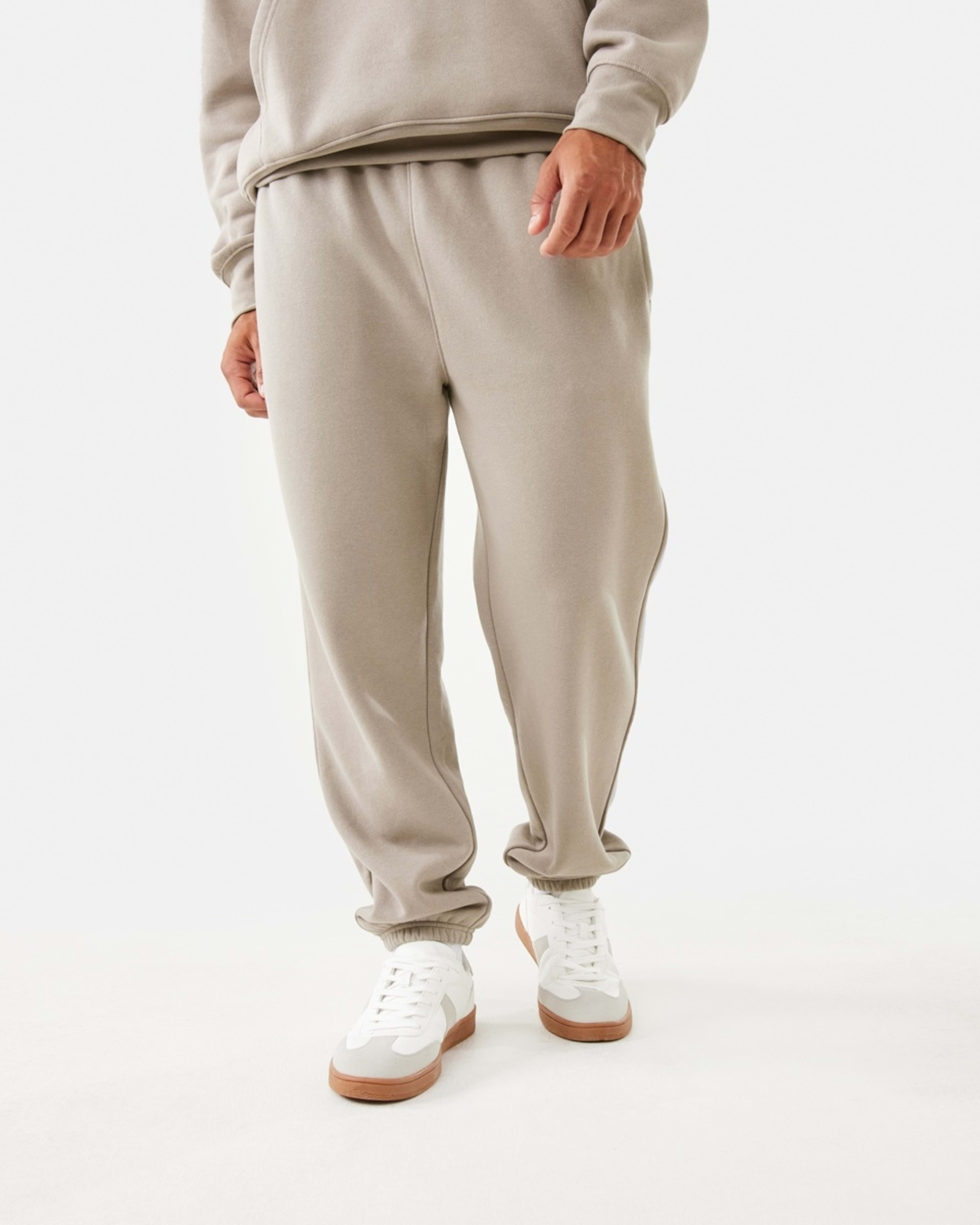 1 Loose Fit Trackpants Brn Latte