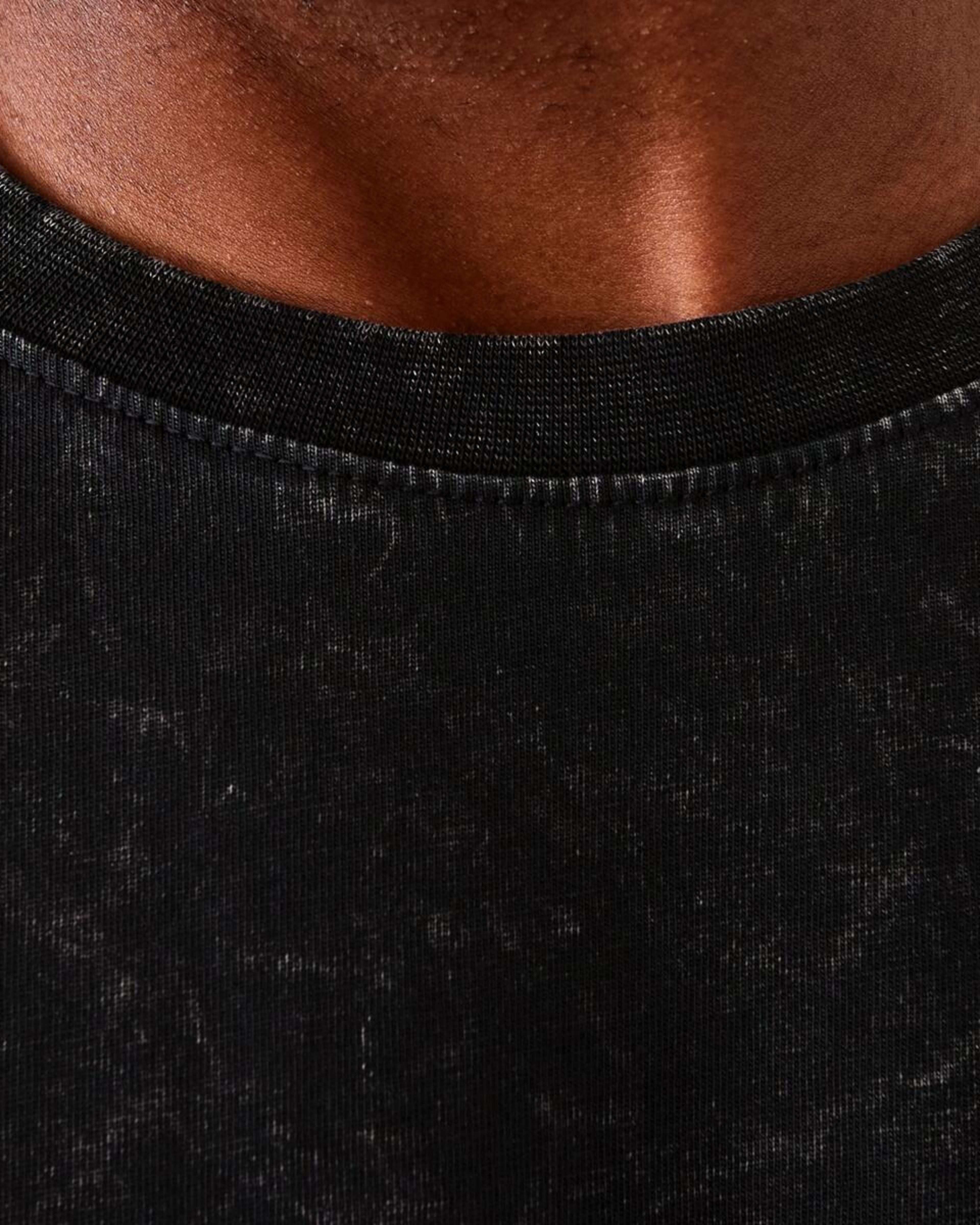5 Acid Wash Curved Hem T-shirt Black, 5 of 5