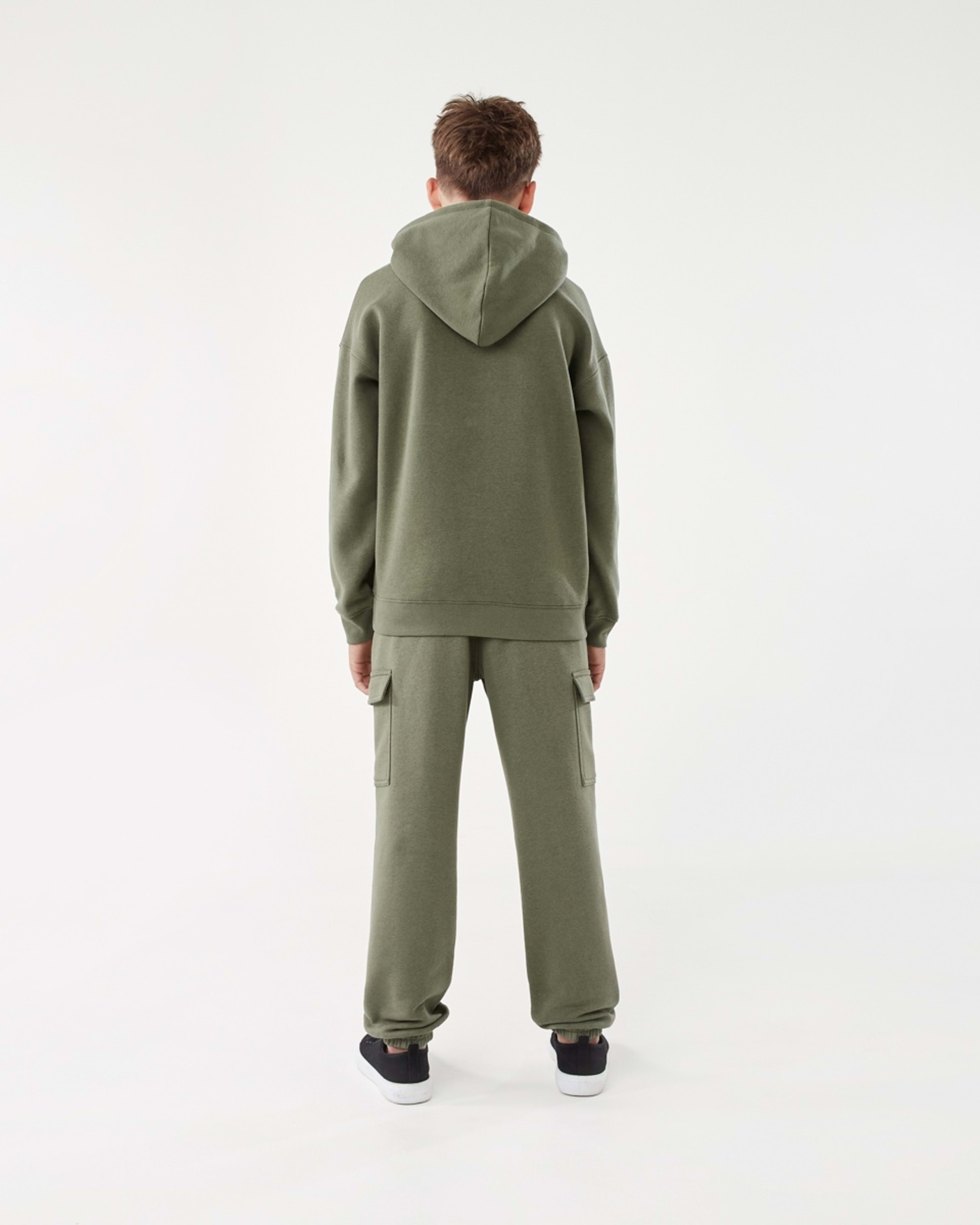 8 Oversized Hoodie With Pocket Grn 4 Leaf, 8 of 10