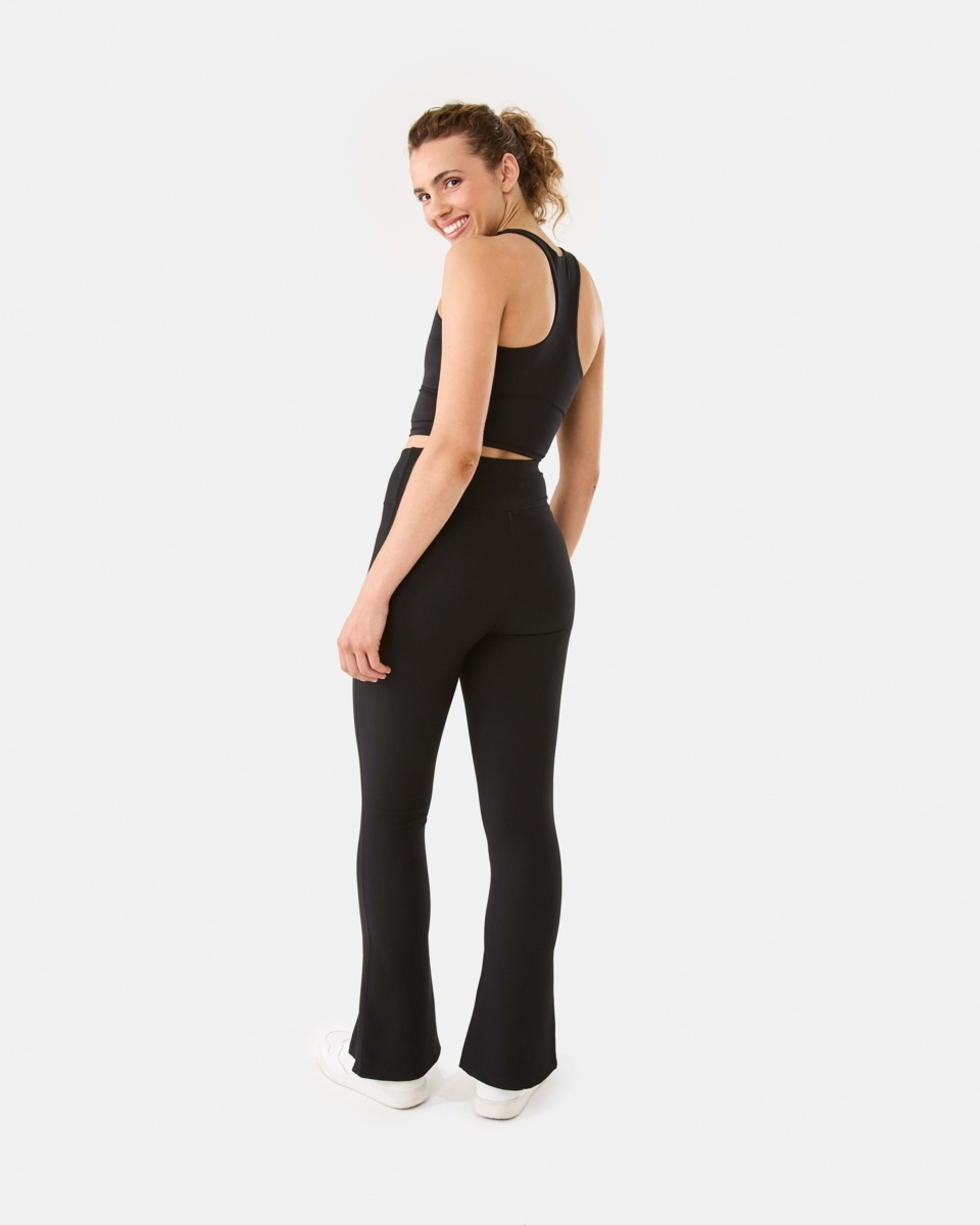 4 Active Womens Studio Flare Leggings BLACK, 4 of 7