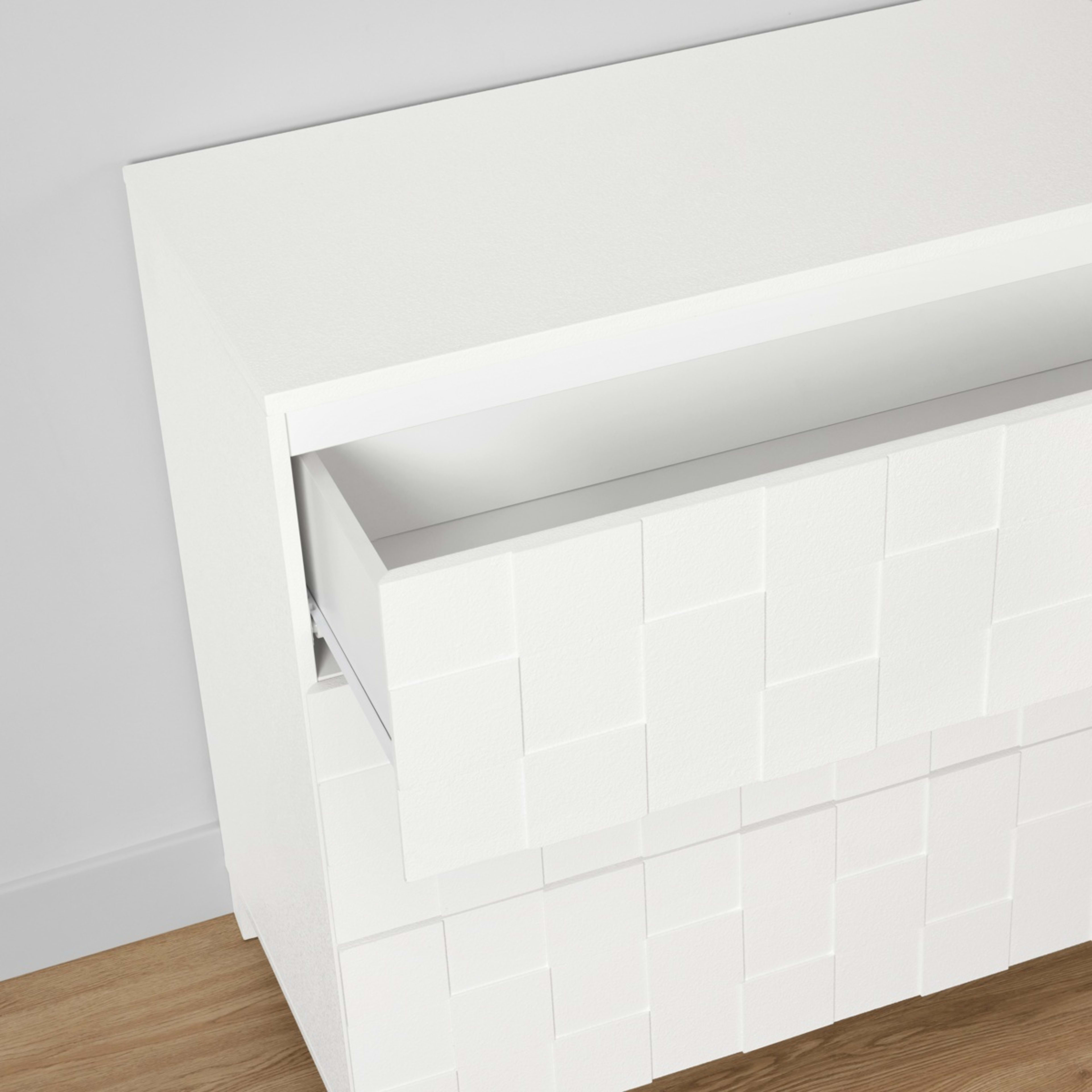 9 Chase Check 3 Drawer Chest - White, 9 of 10