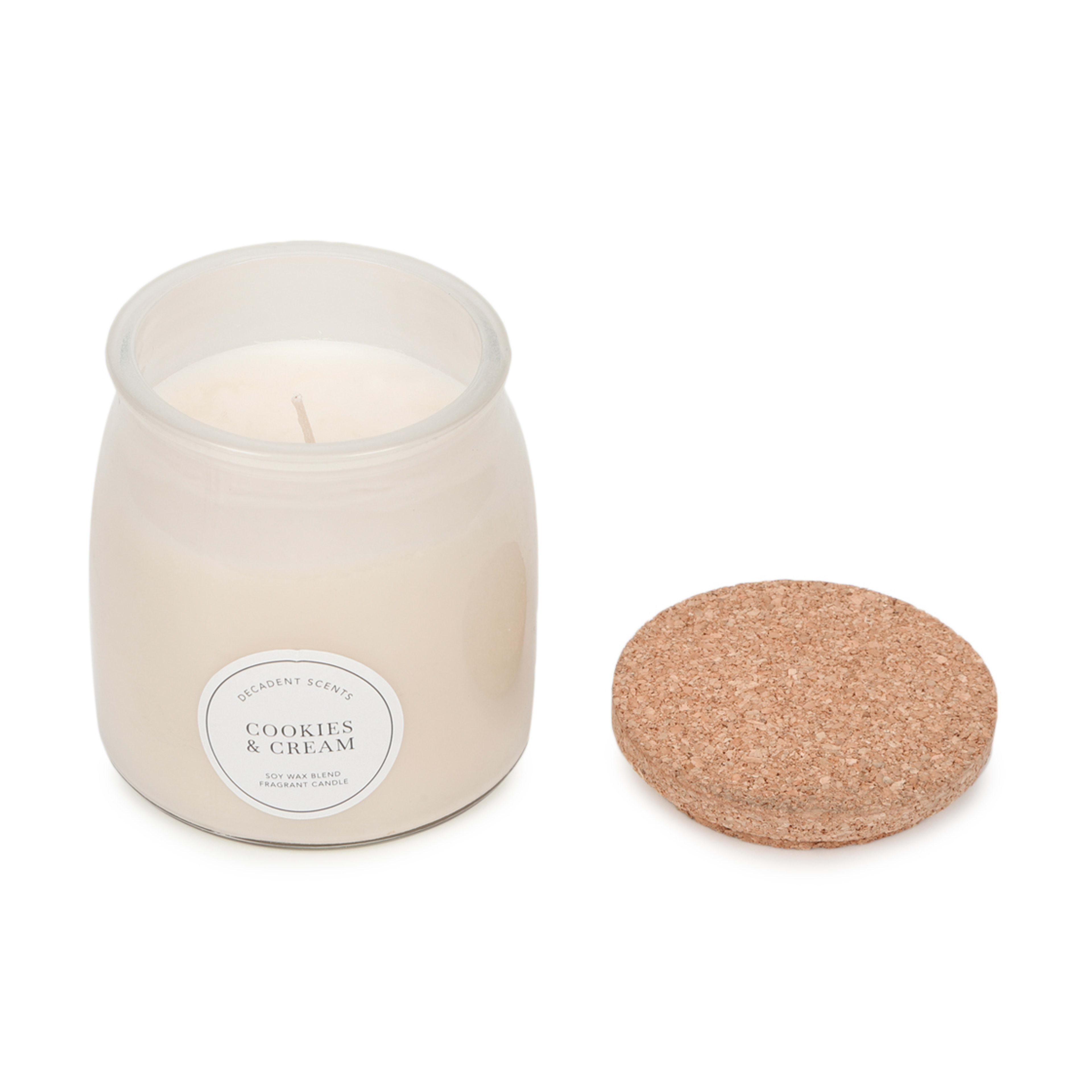 Cookies and Cream Decadent Scents Soy Wax Blend Fragrant Candle Kmart NZ