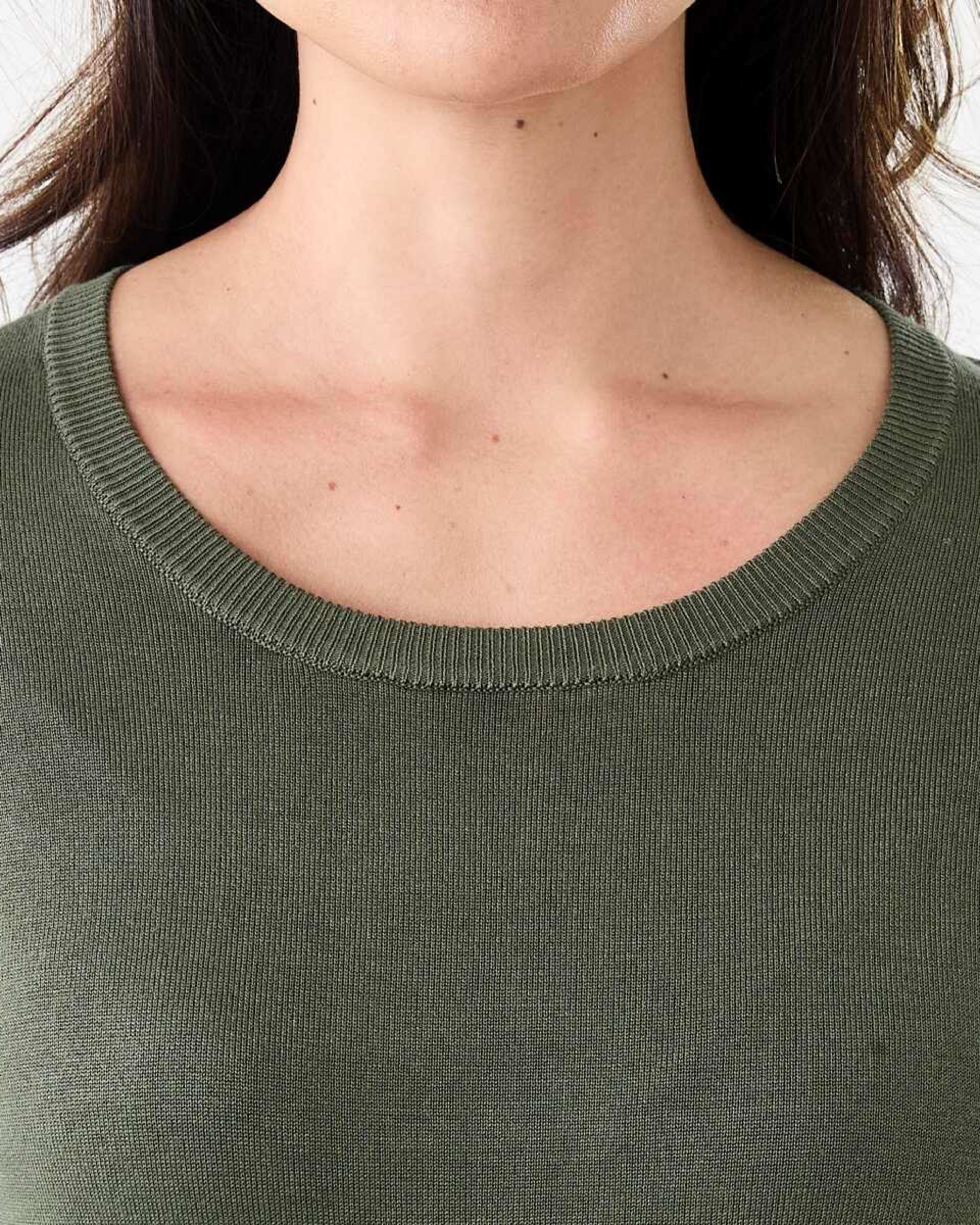 5 Short Elbow Sleeve Scoop Neck Top Grn Olive, 5 of 6