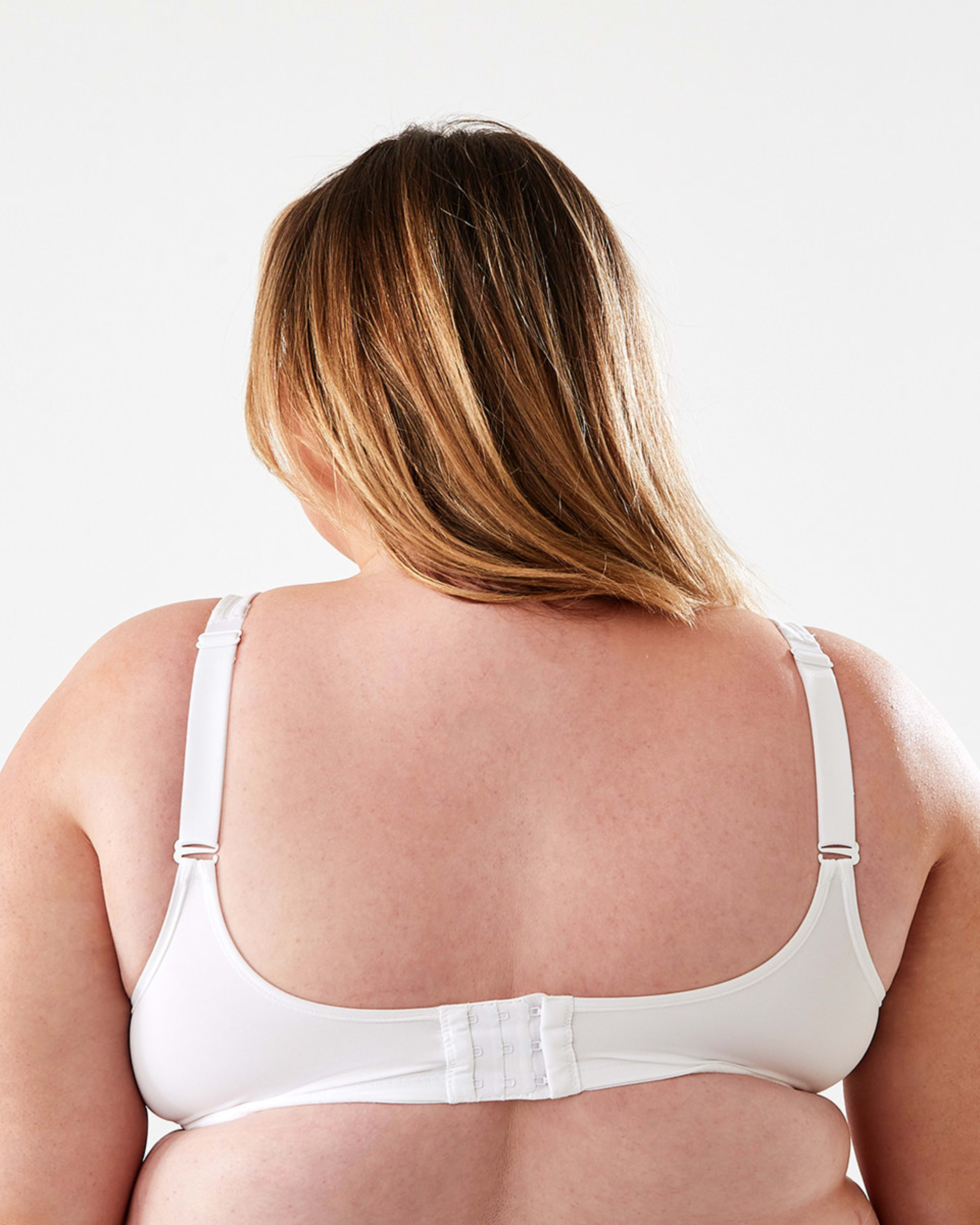 3 Full Figure Sports Underwire Soft Cup Bra WHITE, 3 of 5