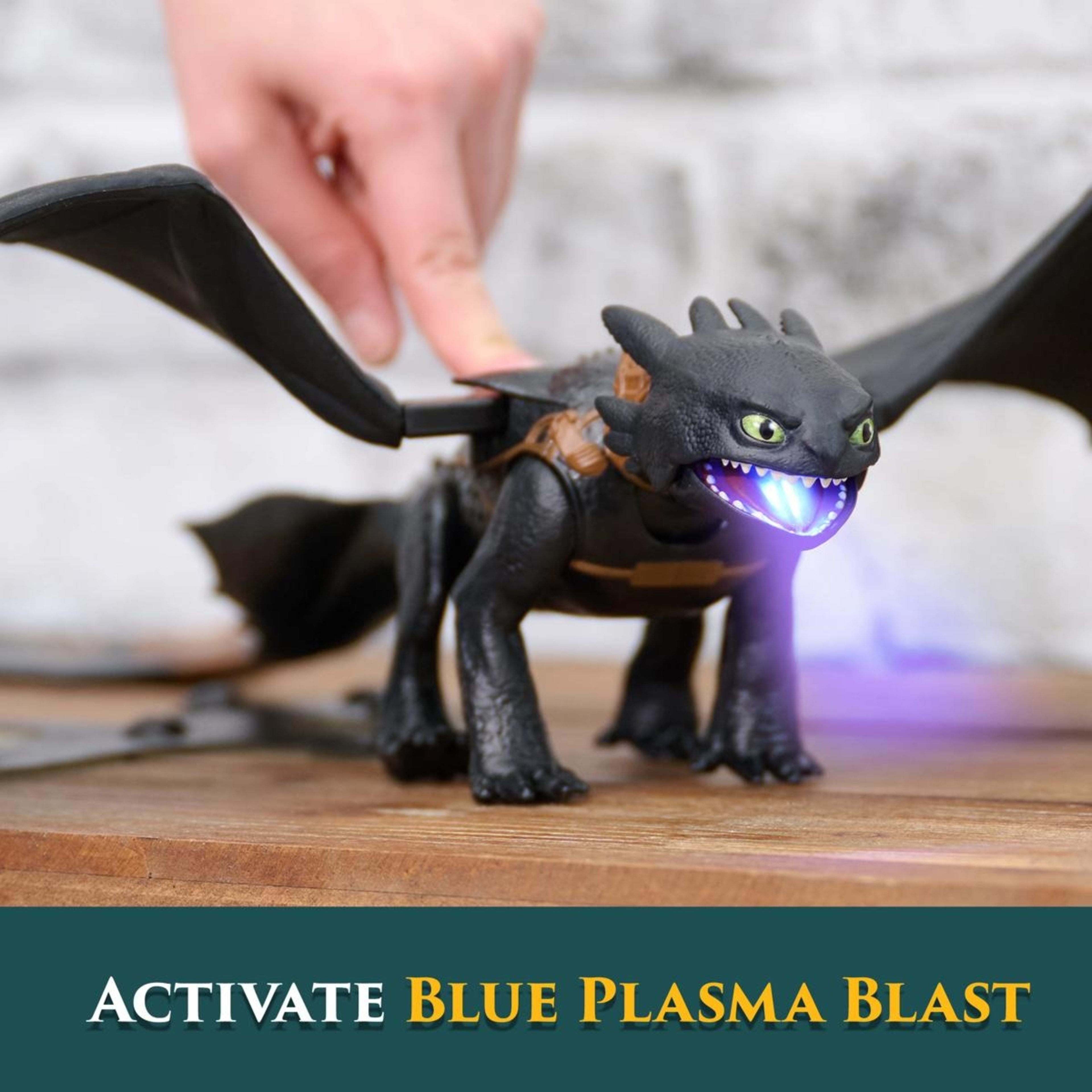 10 38cm How To Train Your Dragon Ultimate Plasma Blast Toothless Action Figure, 10 of 11