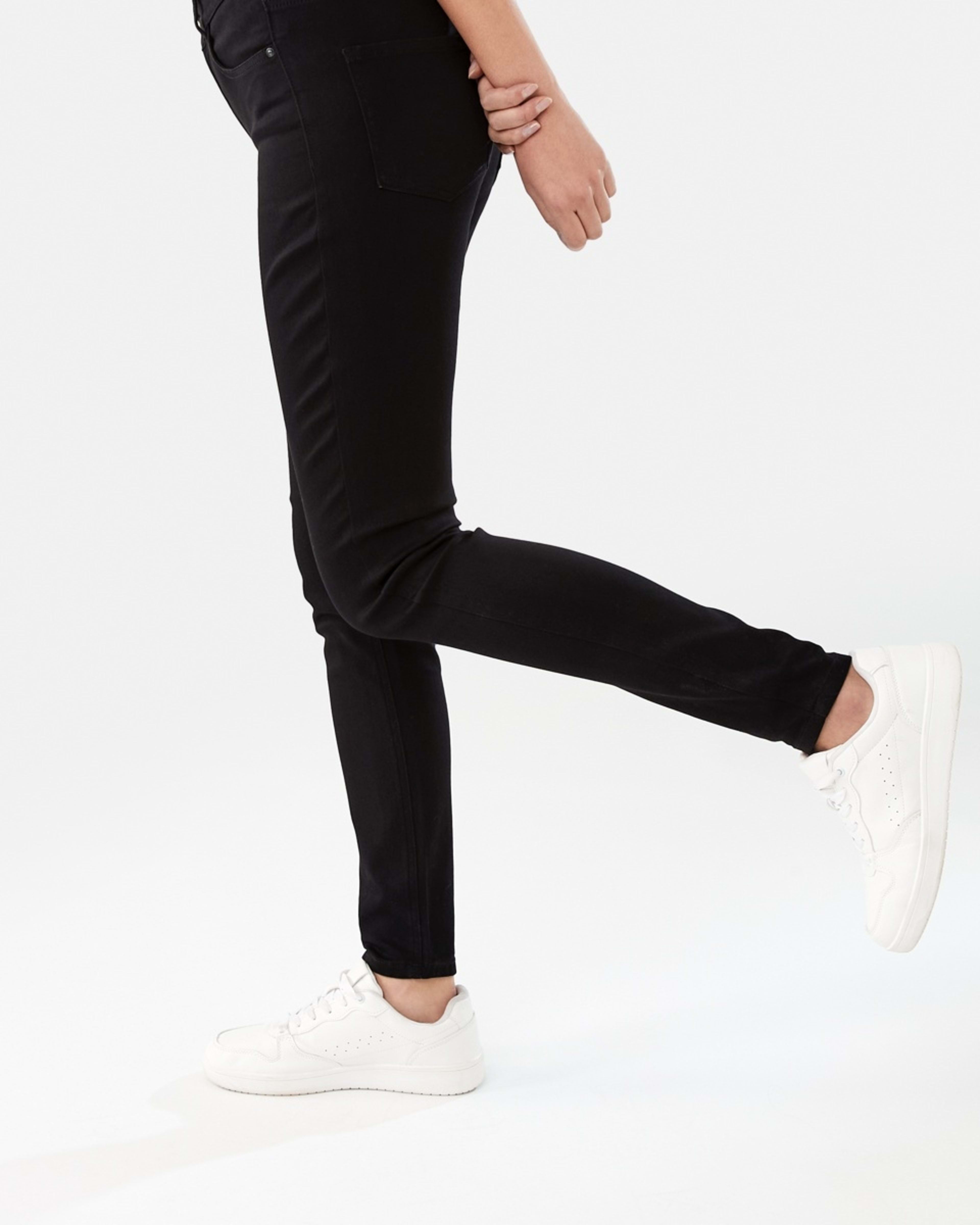 9 Soft Touch High Rise Jeans BLACK WASH, 9 of 9