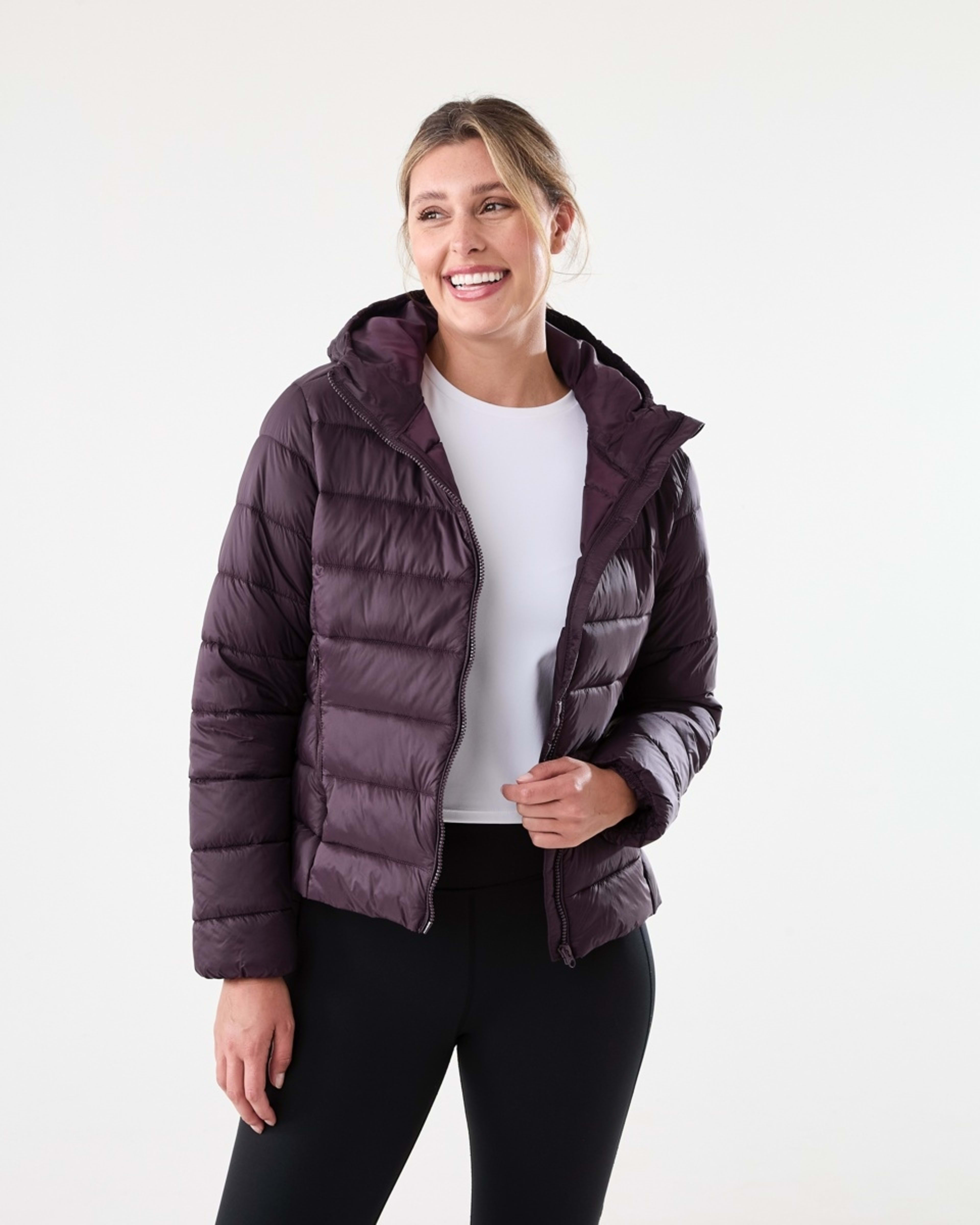 1 Active Womens Packable Puffer Jacket Pur Raisin, 1 of 7