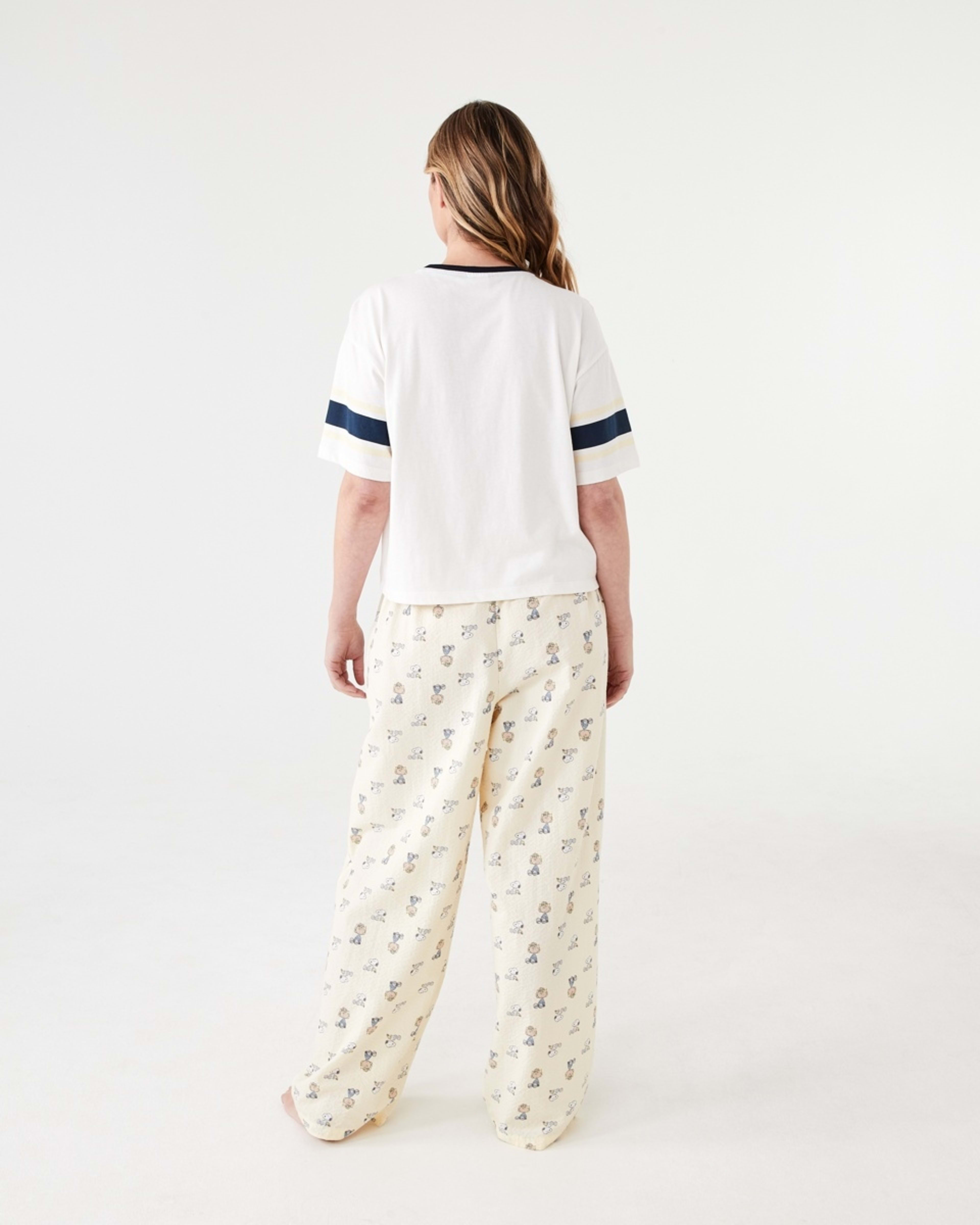 3 Snoopy License Short Sleeve Knit Top and Woven Pants Pyjama Set 75 SNOOPY WHITE, 3 of 7